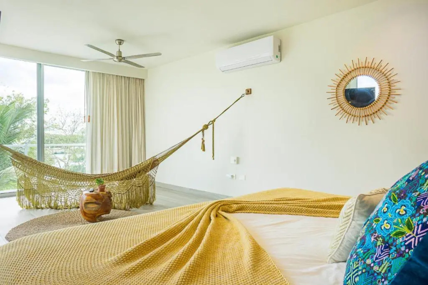 Private Canal Villa 10min to Beach