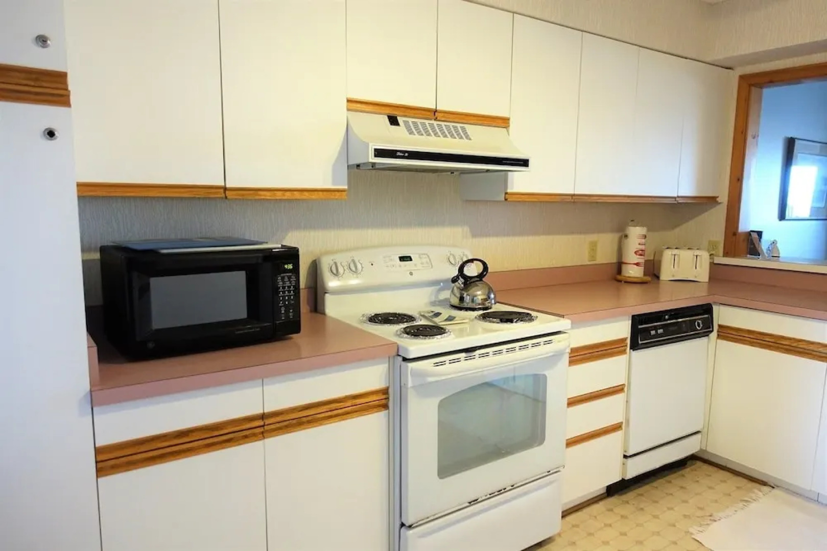 Water's View 3 Bedrooms 3 Bathrooms Home