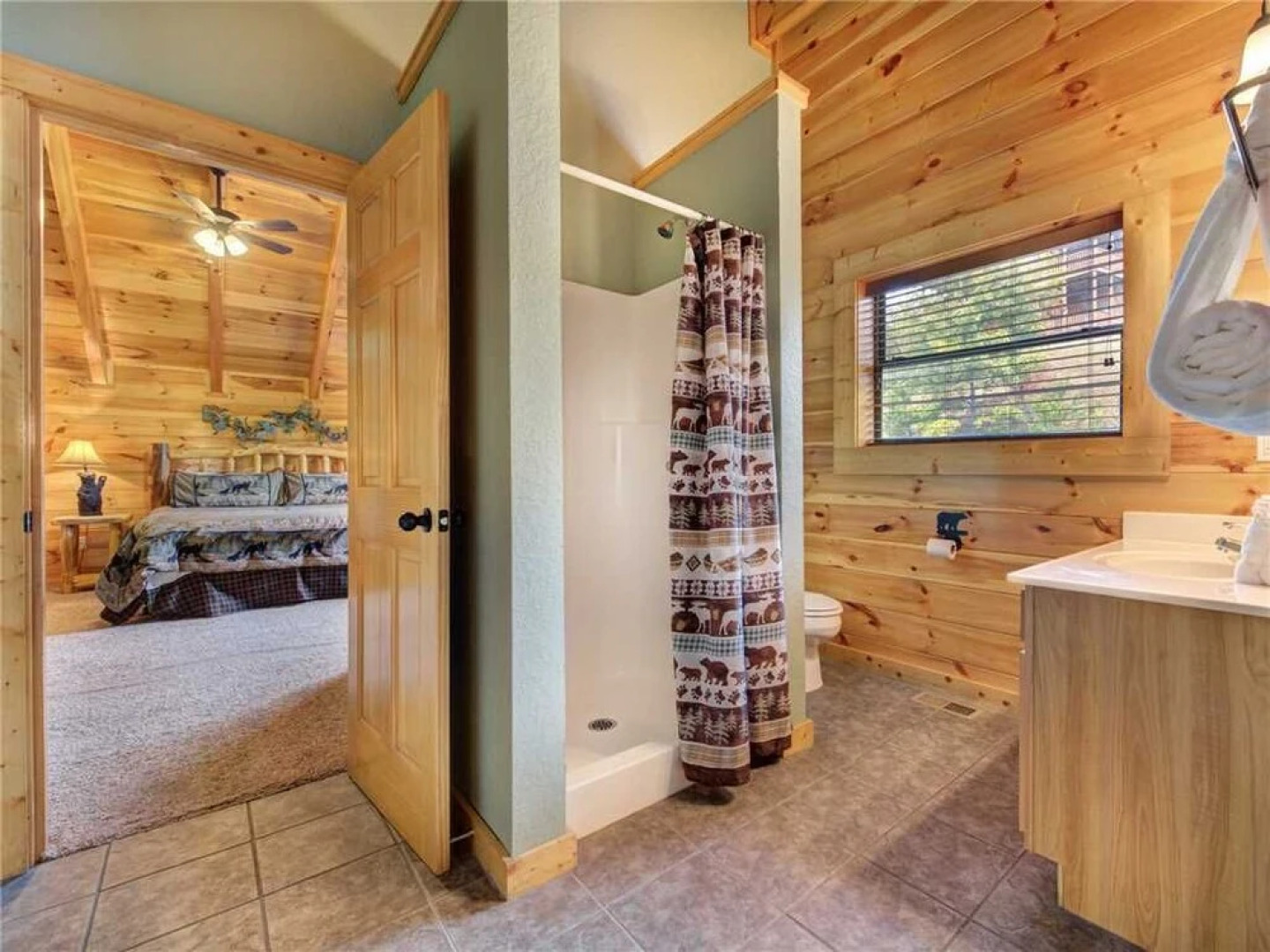 Destinys Heavenly View - Five Bedroom Cabin