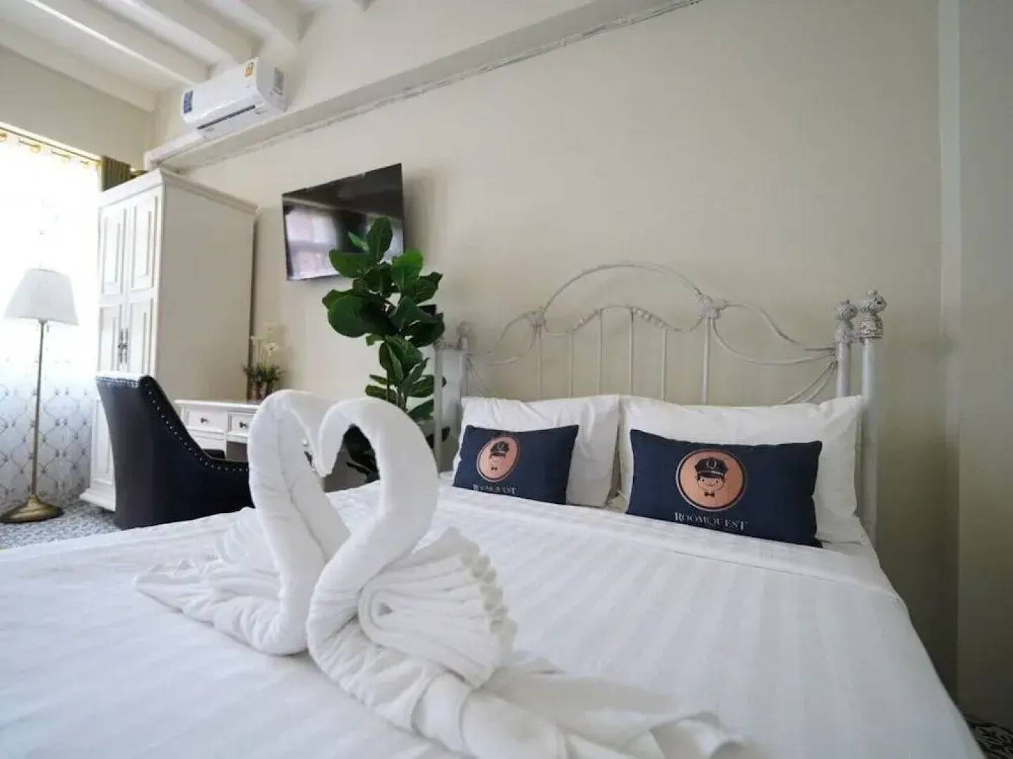 2499 Heritage Chinatown Bangkok Hotel By RoomQuest