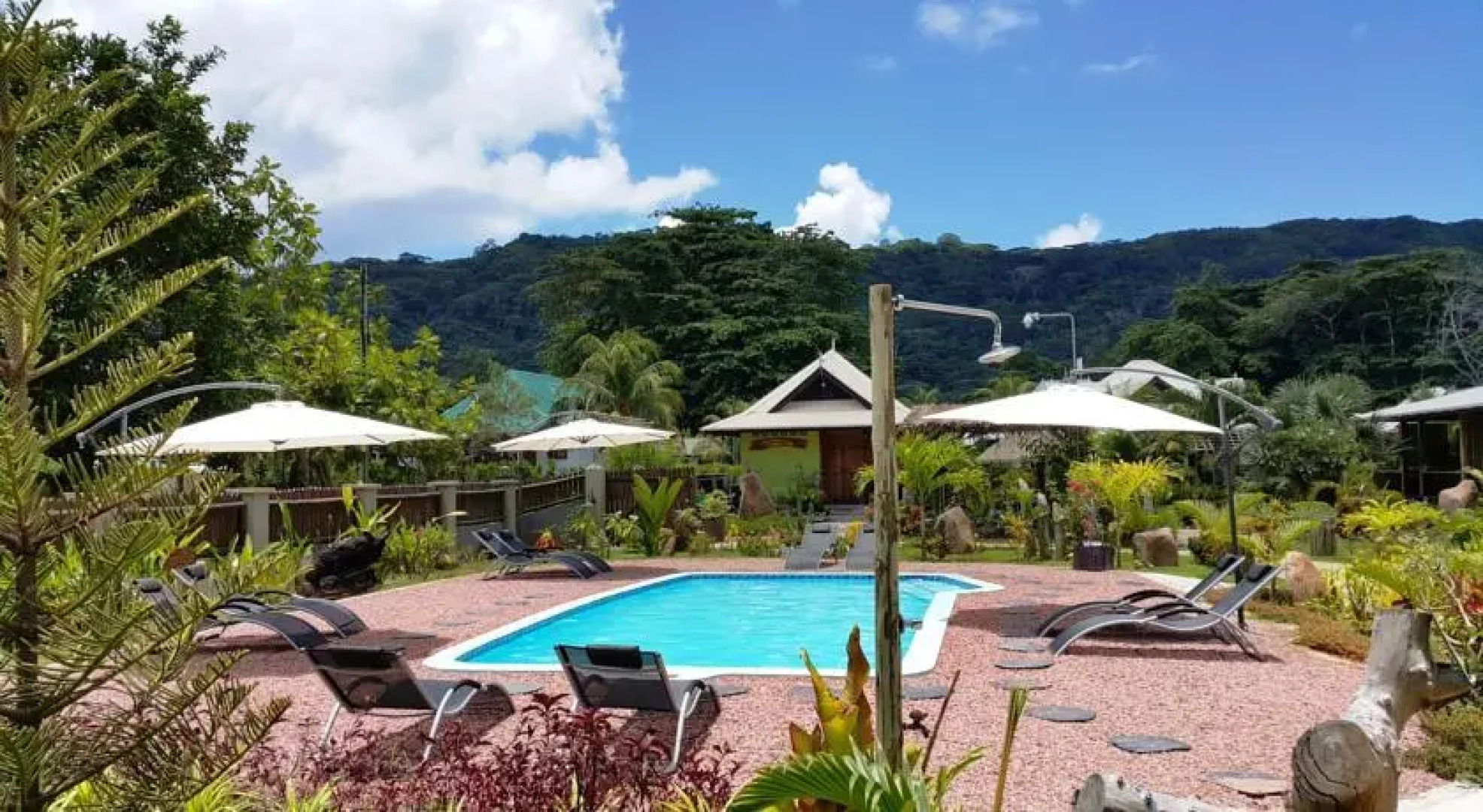 La Digue Holiday Villa