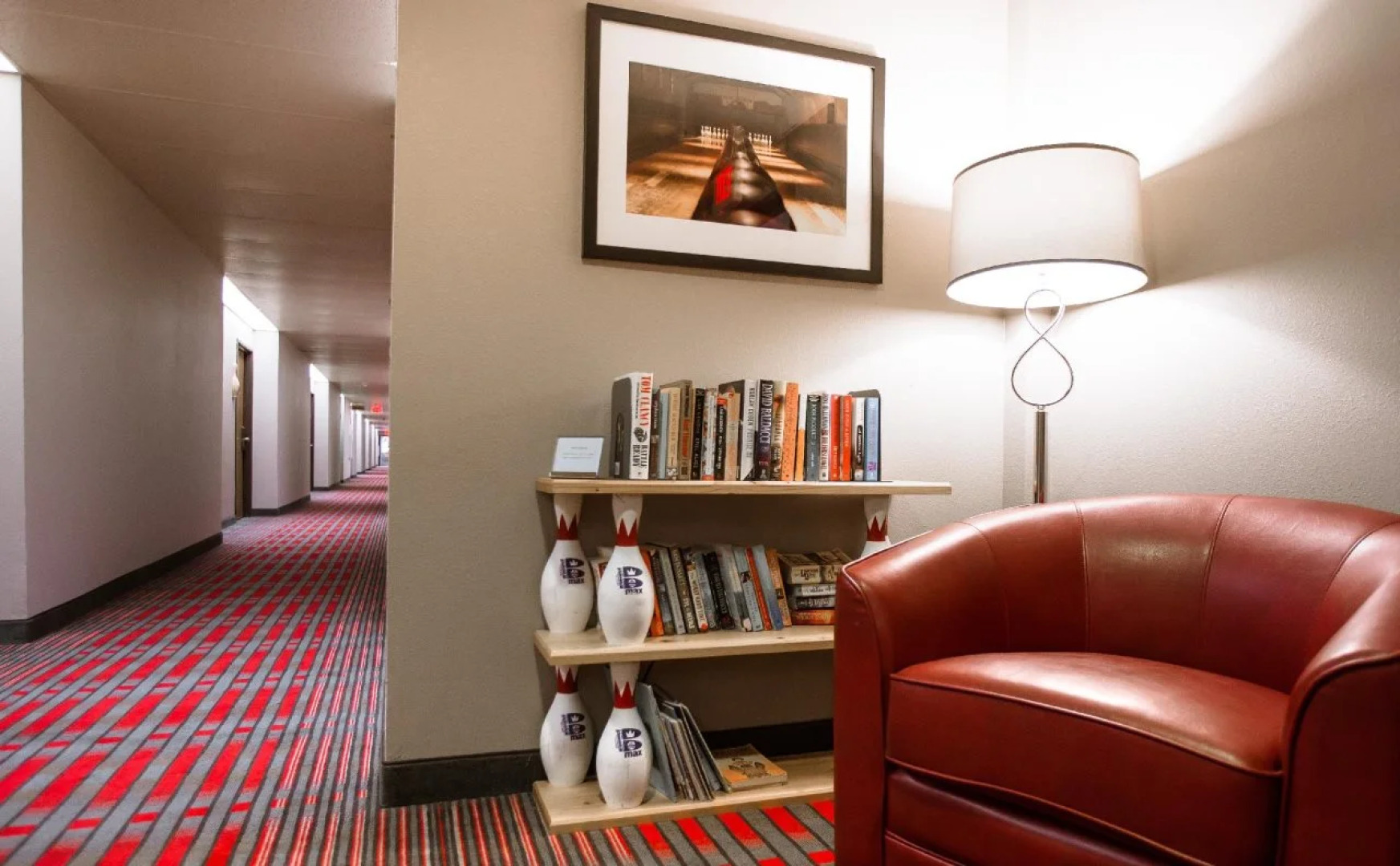 Ten Pin Inn & Suites