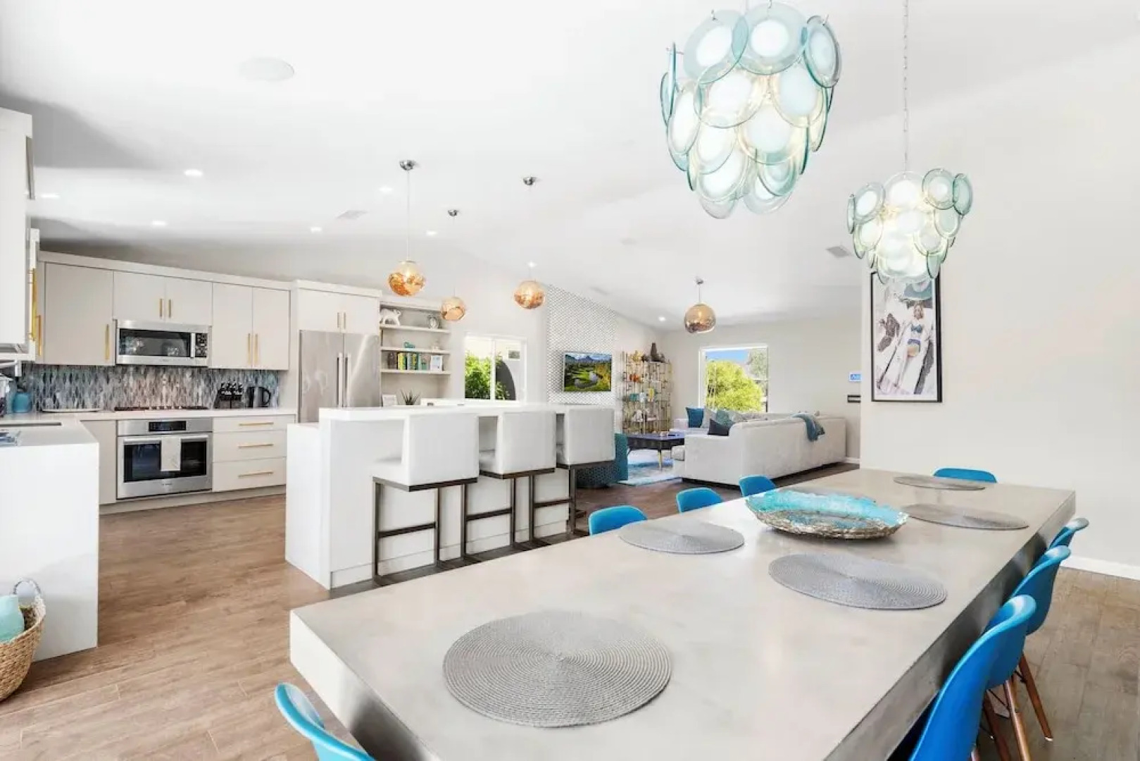 Oasis of Palm Springs