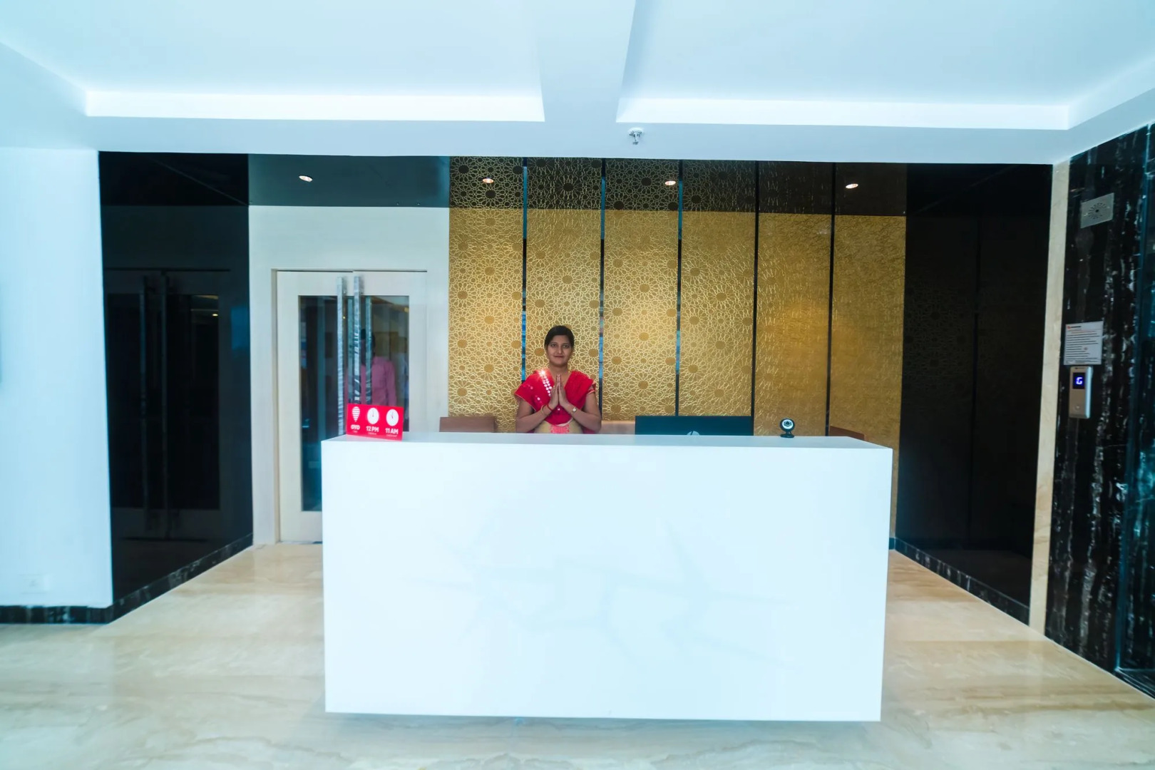 Capital O 10823 Pratibha Grand