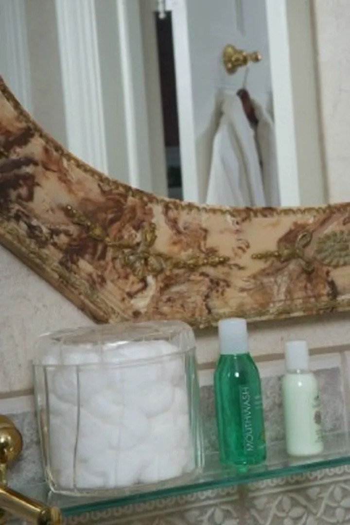 Julia's Bed & Breakfast