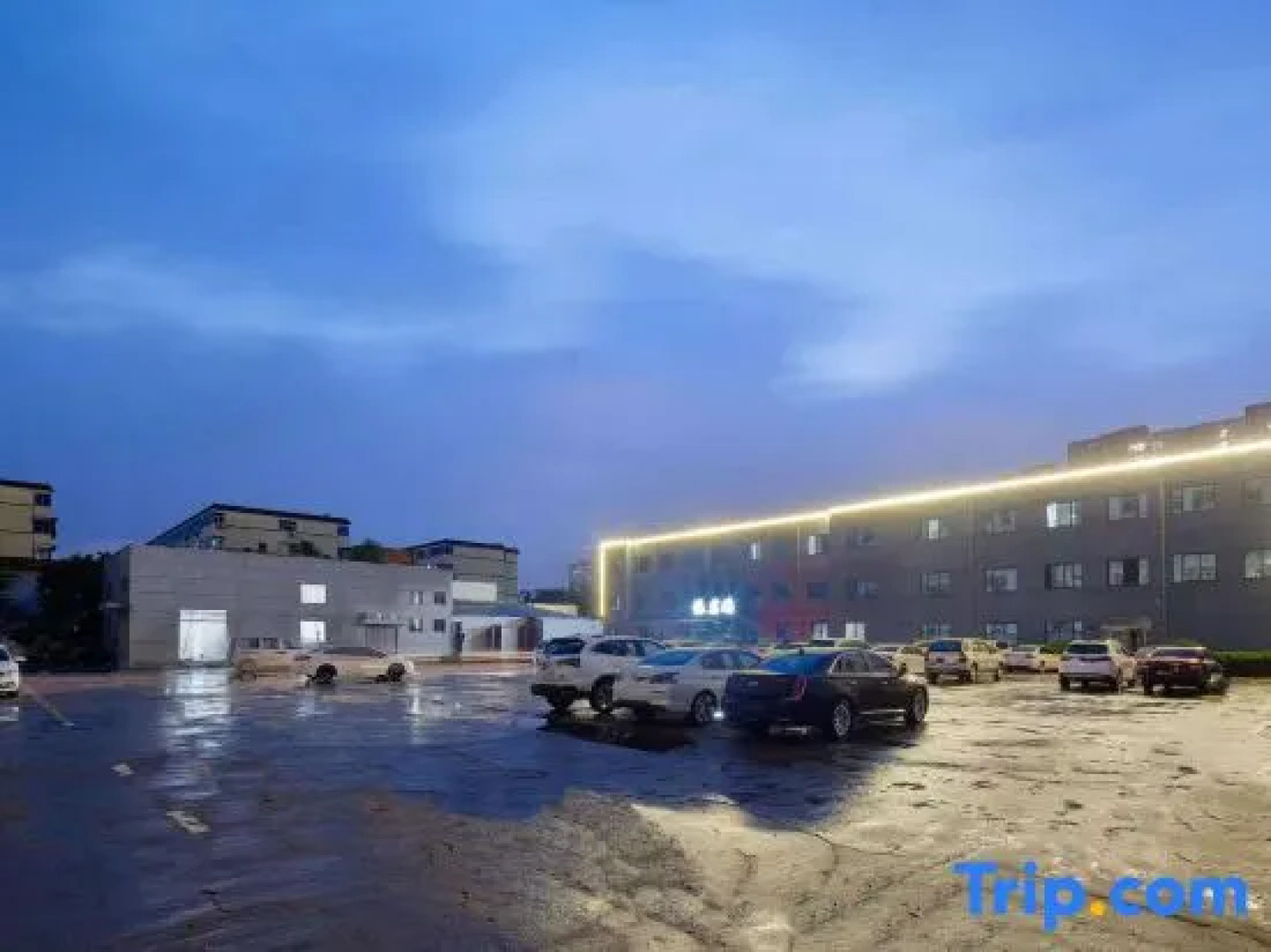 Xinxiang Zhonglian Hotel