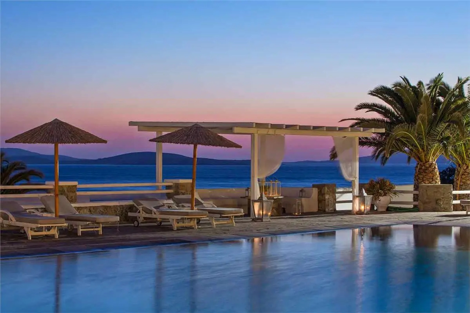 Manoulas Beach Mykonos Resort