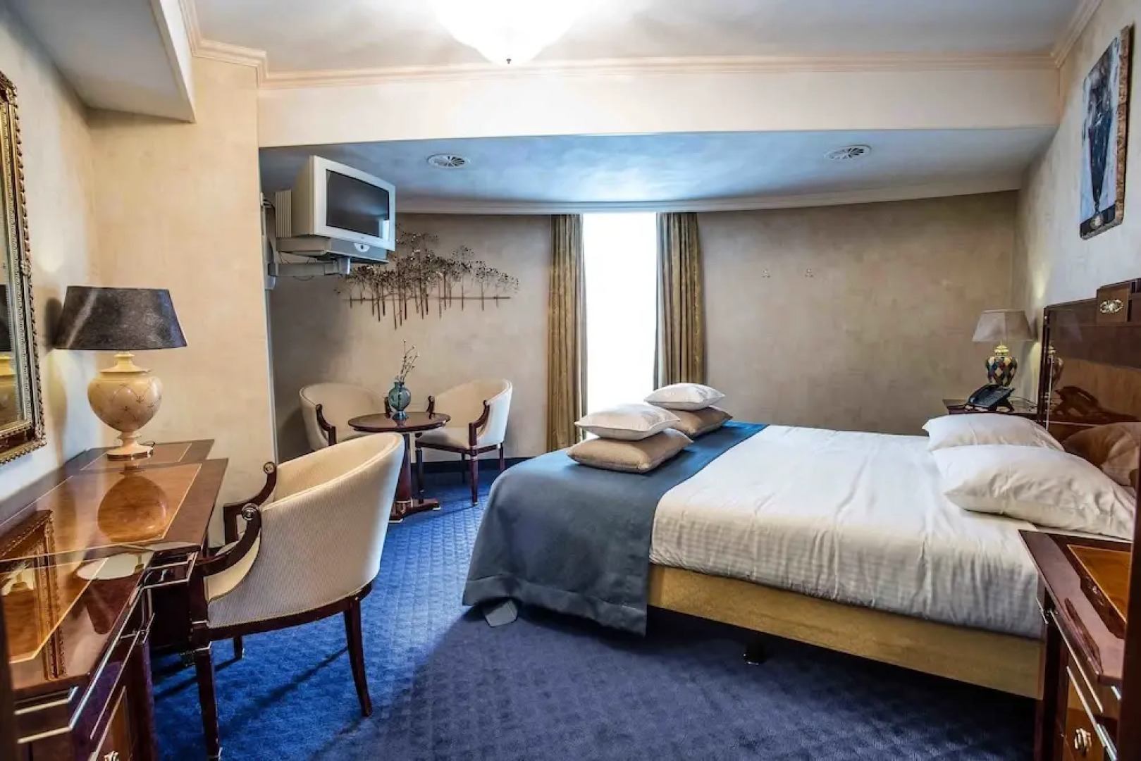 Hotel & Restaurant Infinity