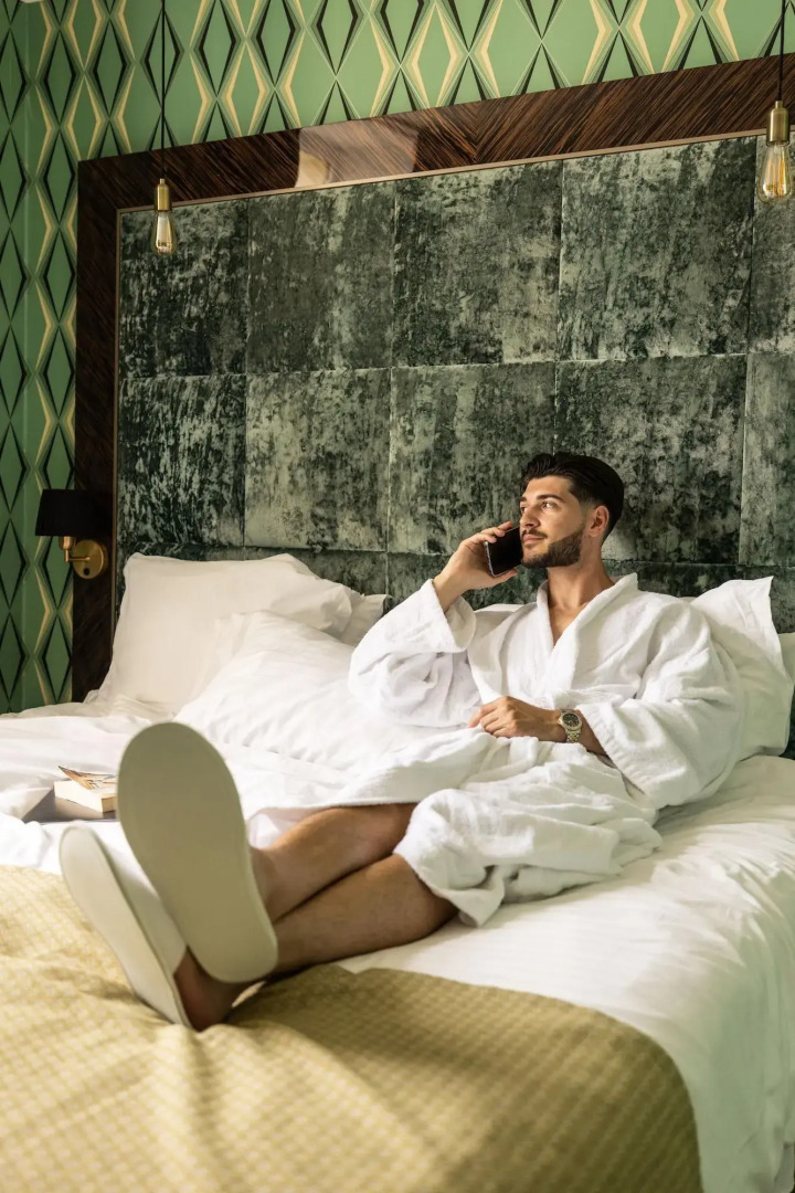 The Jay Hotel by HappyCulture