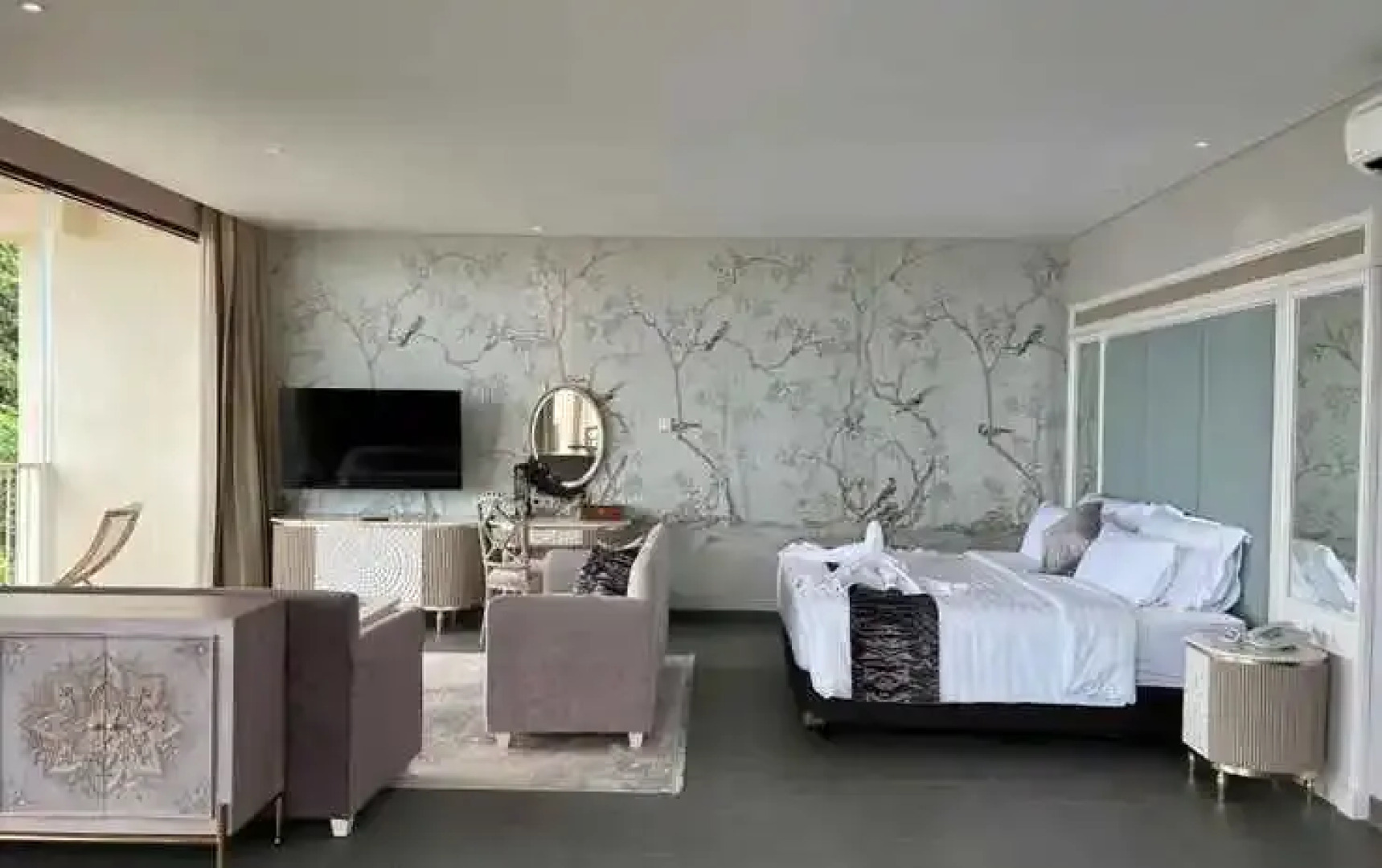 Tabebuya Resto & Resort