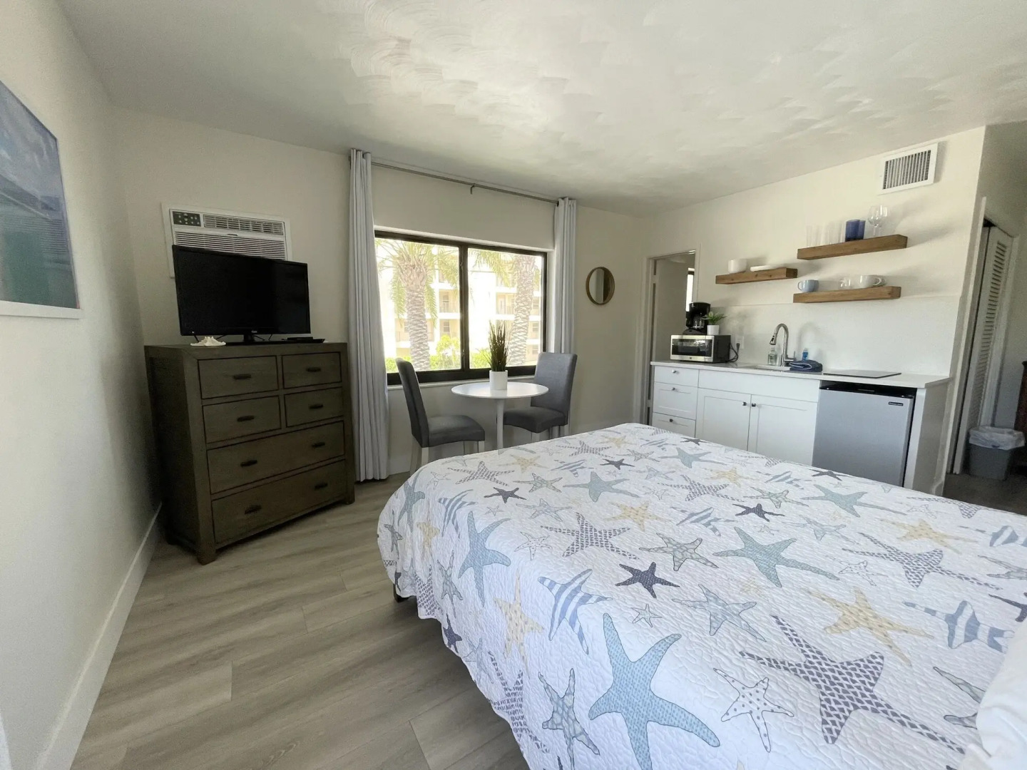 Tropic Isle Beach Resort