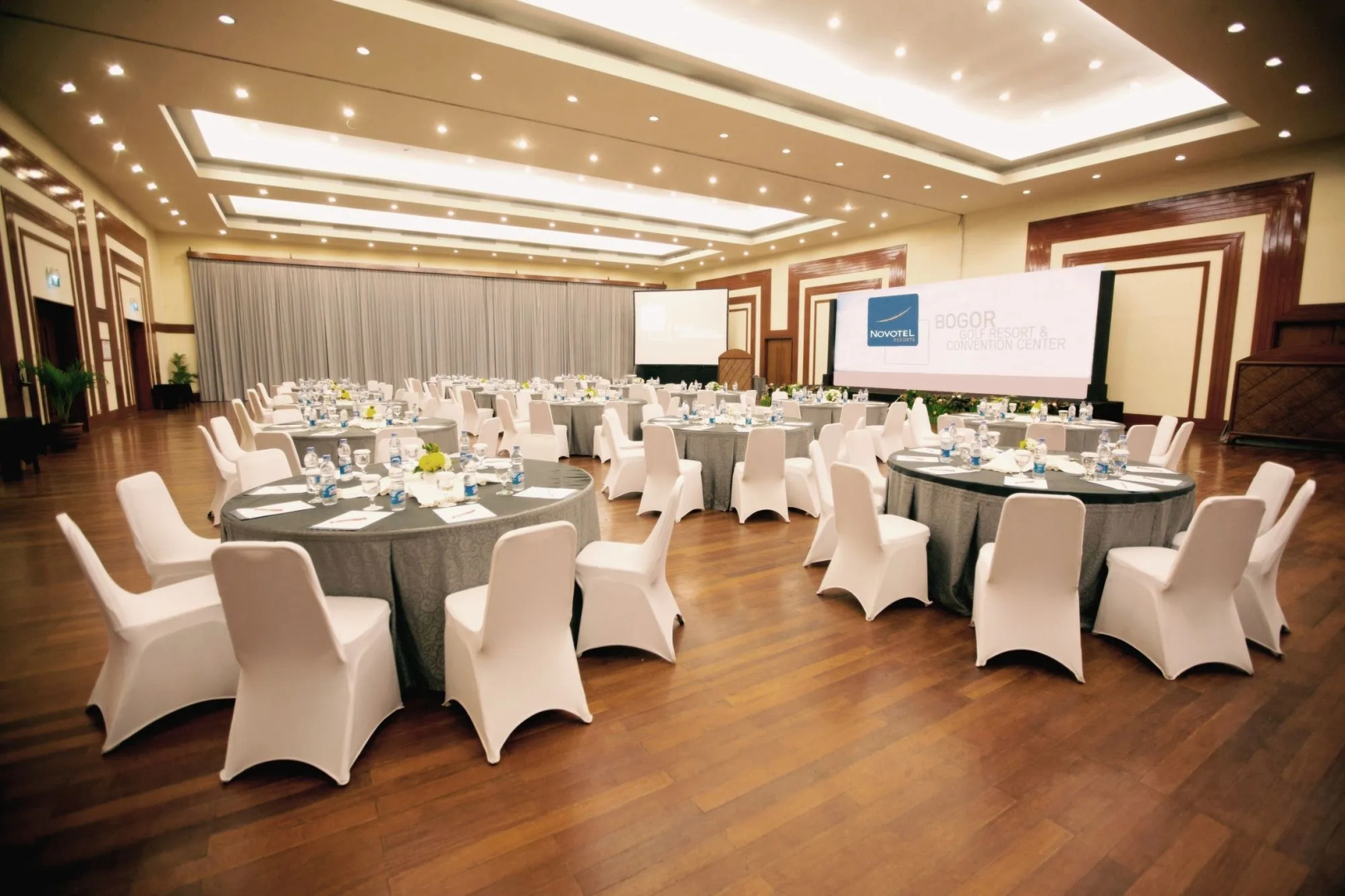 Novotel Bogor Golf Resort & Convention Center