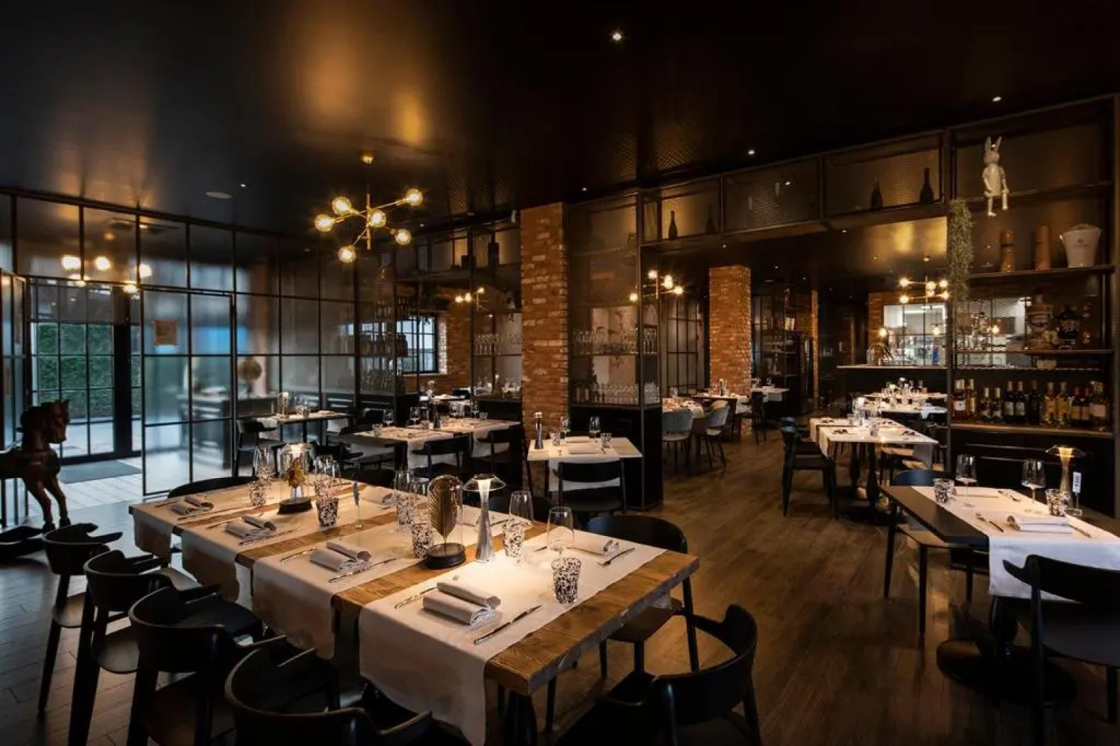 OPHELIA Lounge Restaurant Hotel