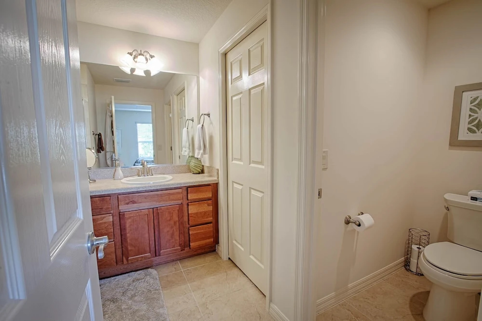 Amberly Court Home 3 Bedroom by The VIR Group