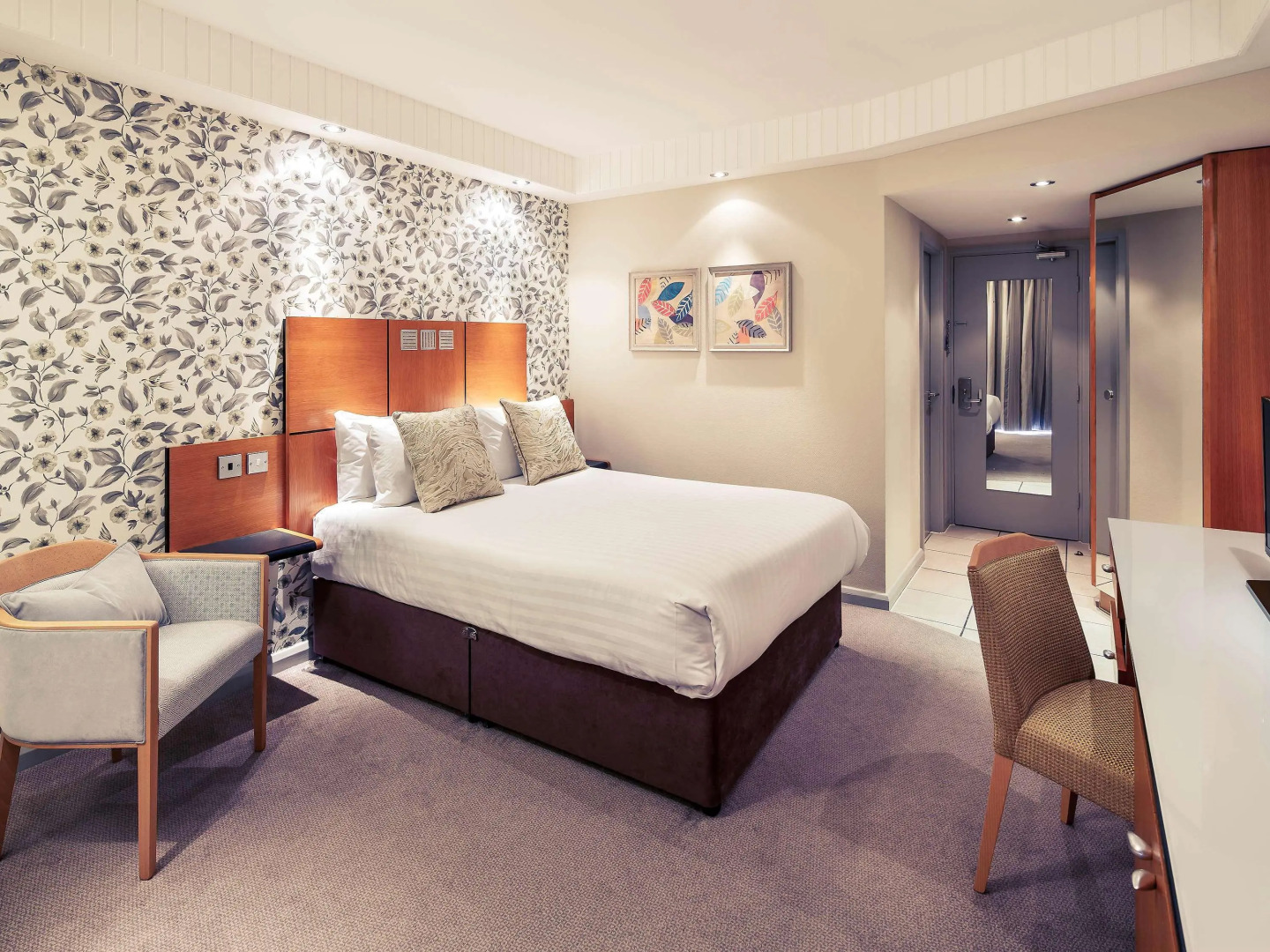 Mercure Leeds Parkway Hotel