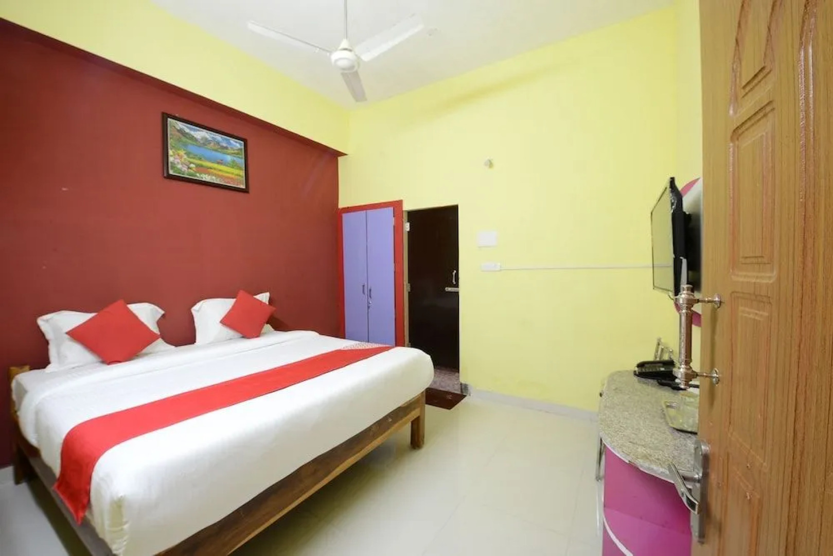 Oyo 29663 Sp Highway Inn