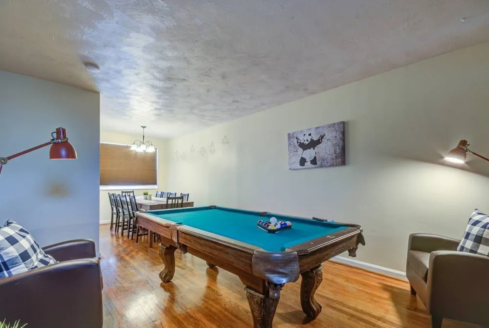 Modern Townhouse w/ Pool Table by Cozysuites