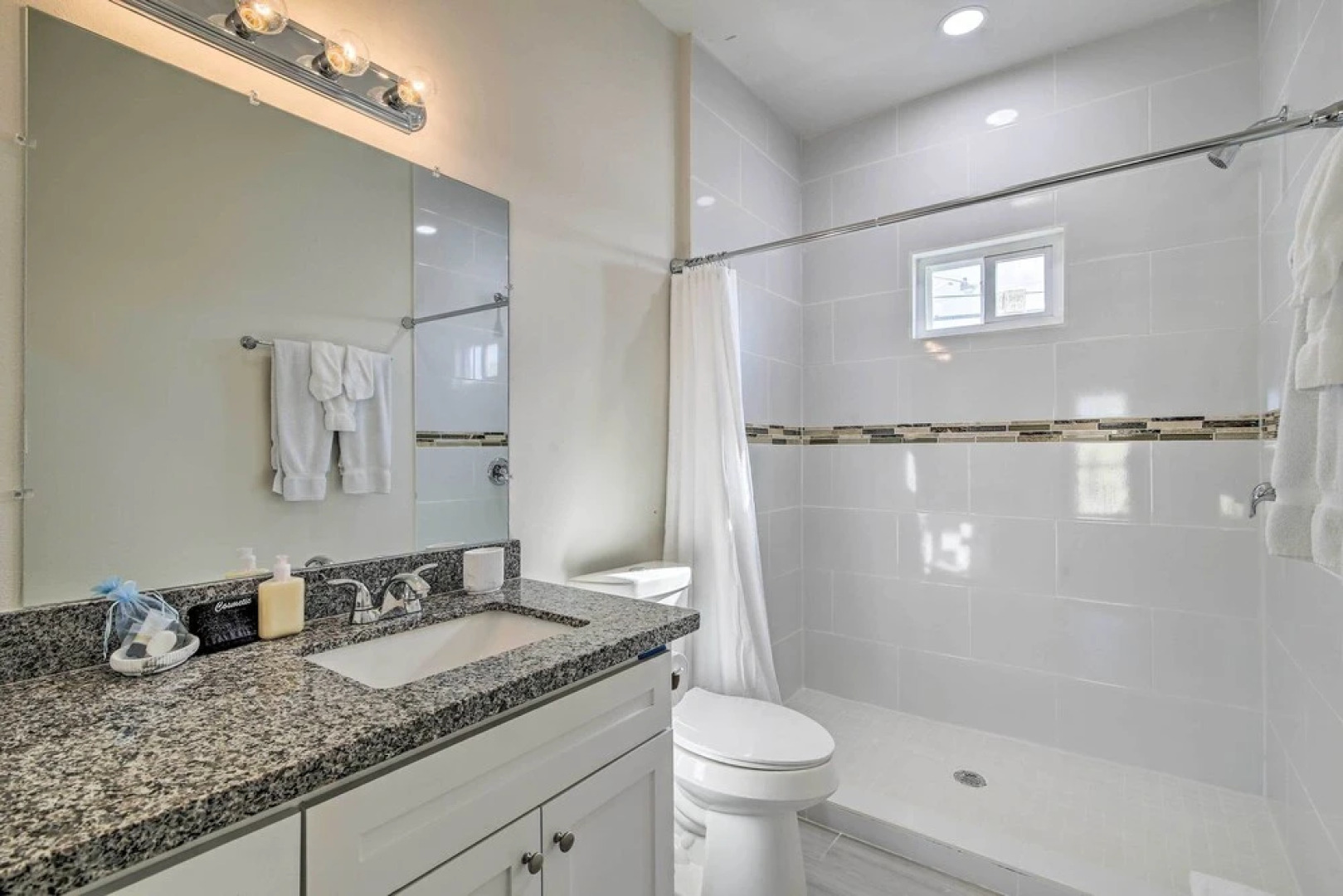 5 Mi to Beach: Pet-friendly Port Isabel Home!