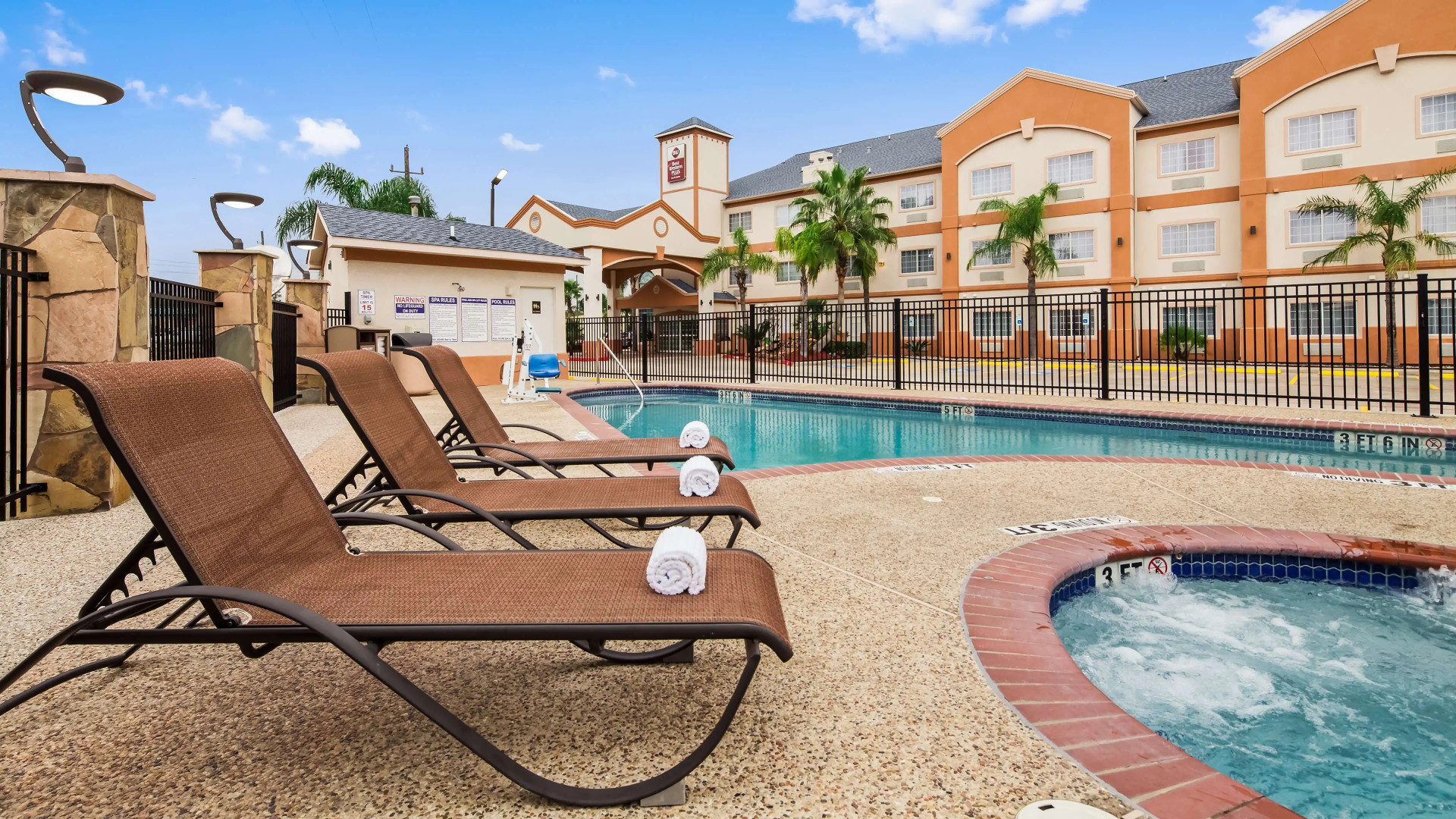 Best Western Plus Houston Atascocita Inn & Suites