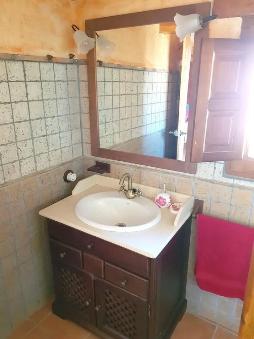 House With 2 Bedrooms in Corachar, With Wonderful Mountain View, Balcony and Wifi Near the Beach