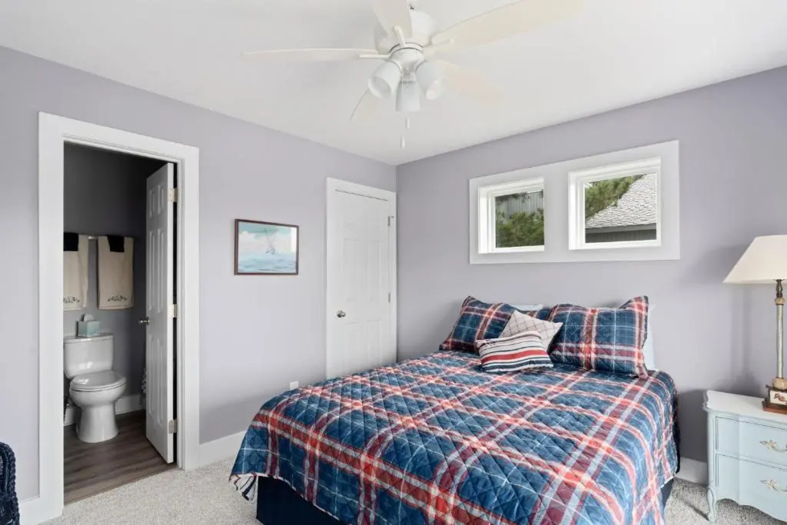 Kings Lynn Inn by Oak Island Accommodations