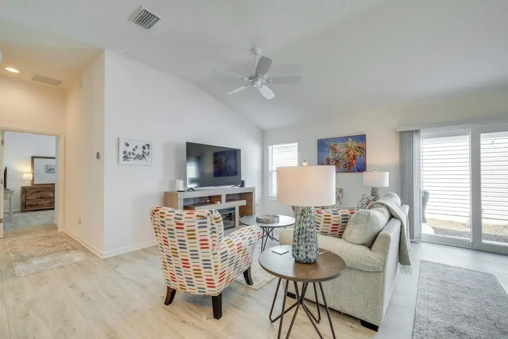 Pool Access, Patio & Grill: Sunny Florida Escape!