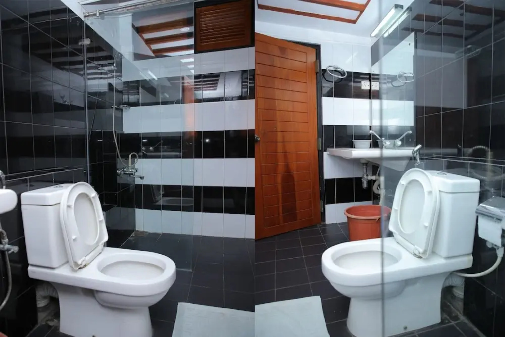 OYO 256 Subash Hotel