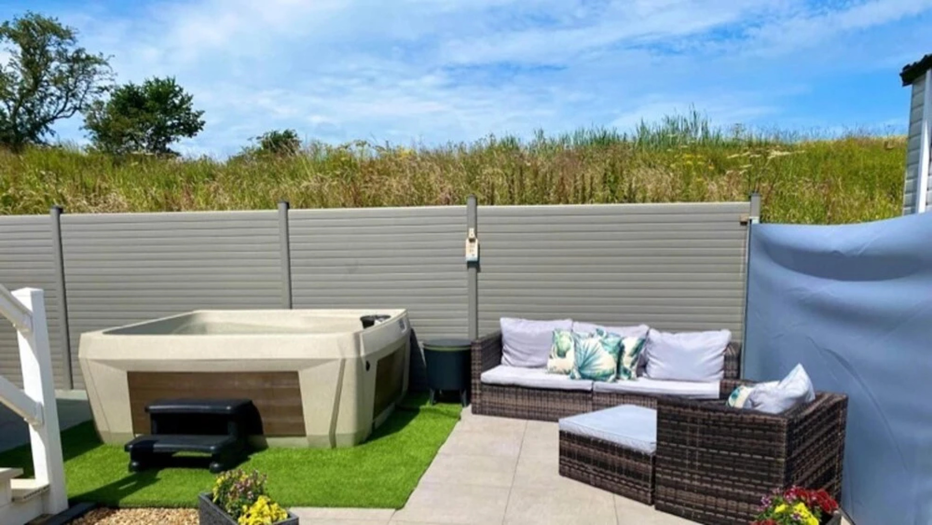 Lushness Lodge Hot Tub Lodge in Morpeth, England