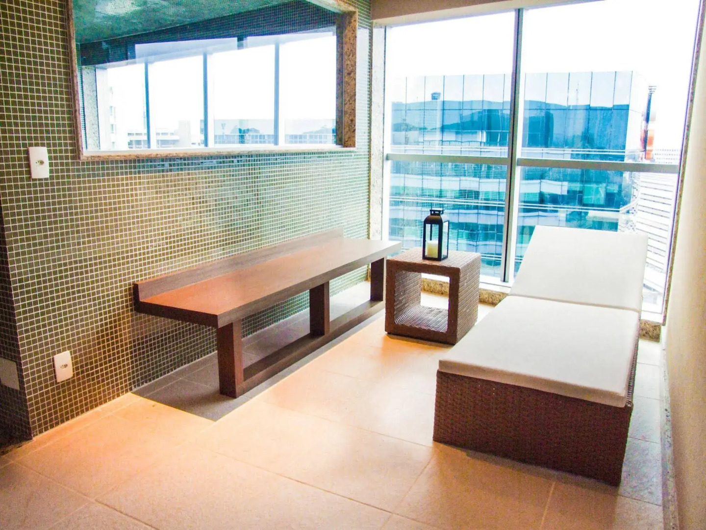 Hplus Vision Executive