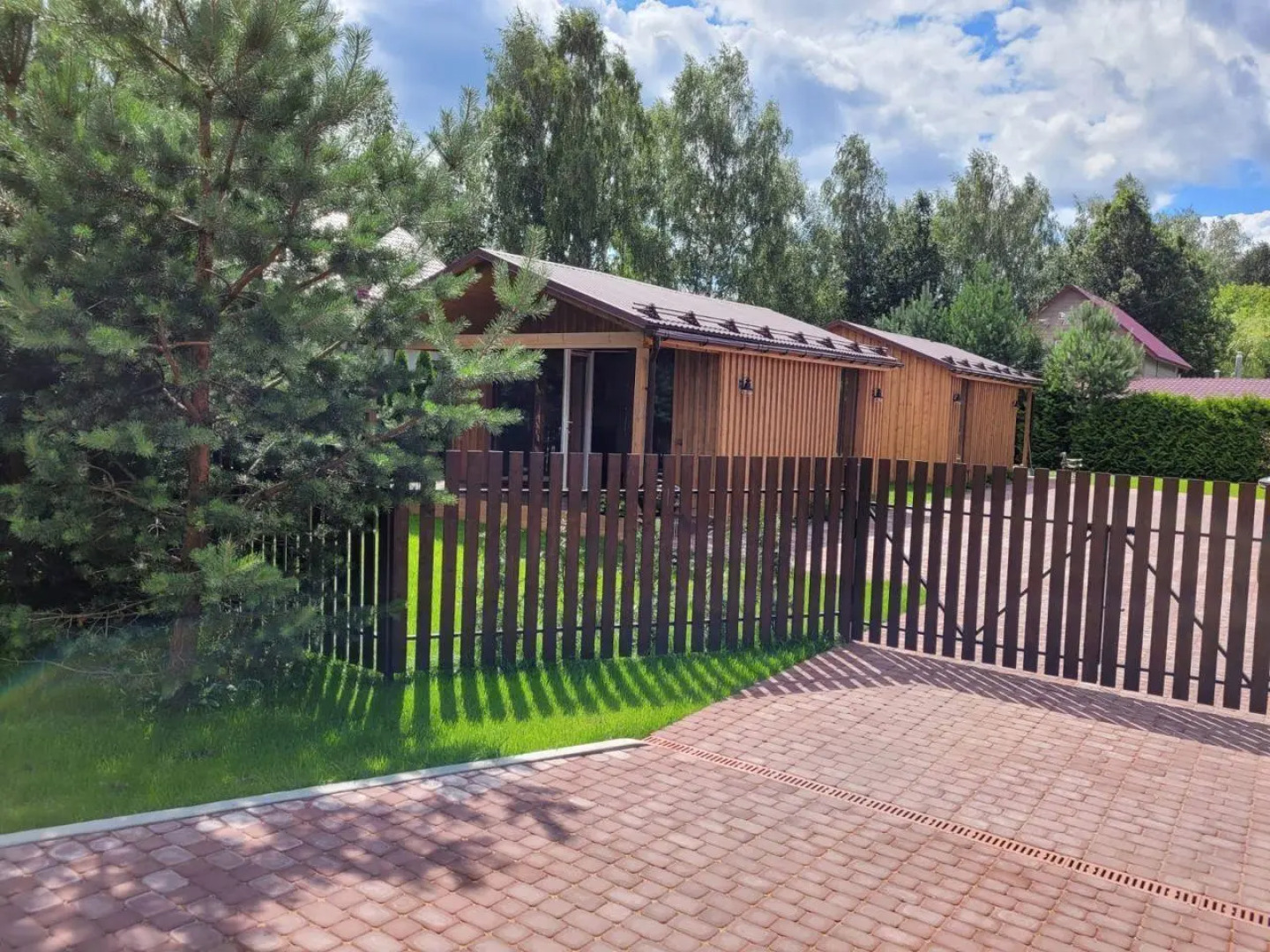 Домики на Луговом