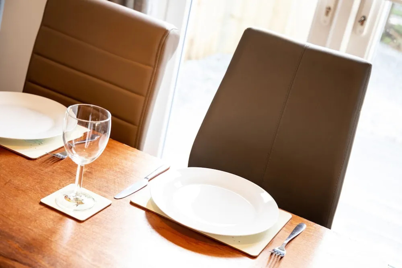 Totnes modern house sleeps 8 , 5 mins to town