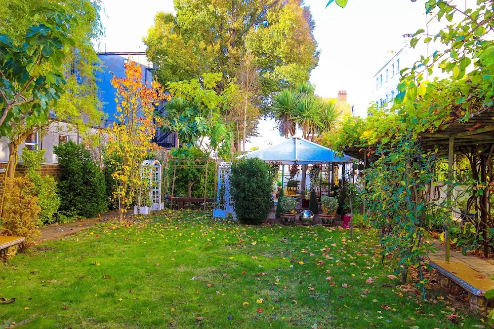 The Mansion Lions Hotel