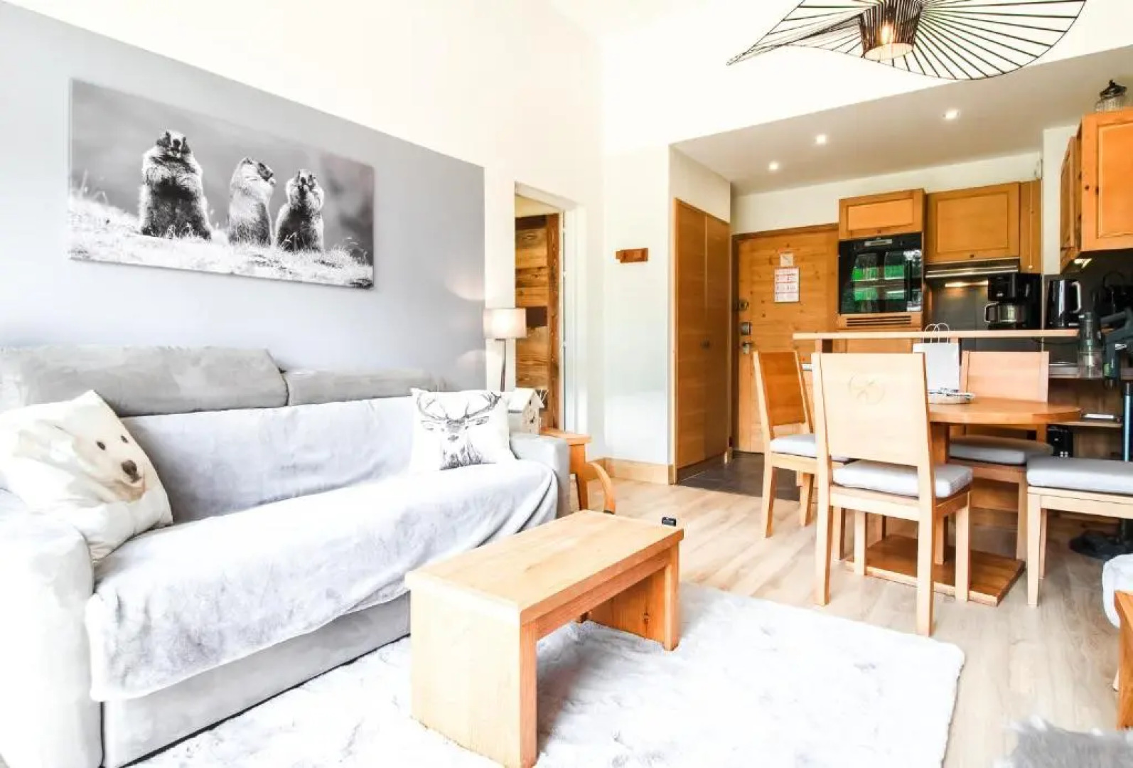 1-bed apartment in 5* Residence with mountain views, ski in, ski out