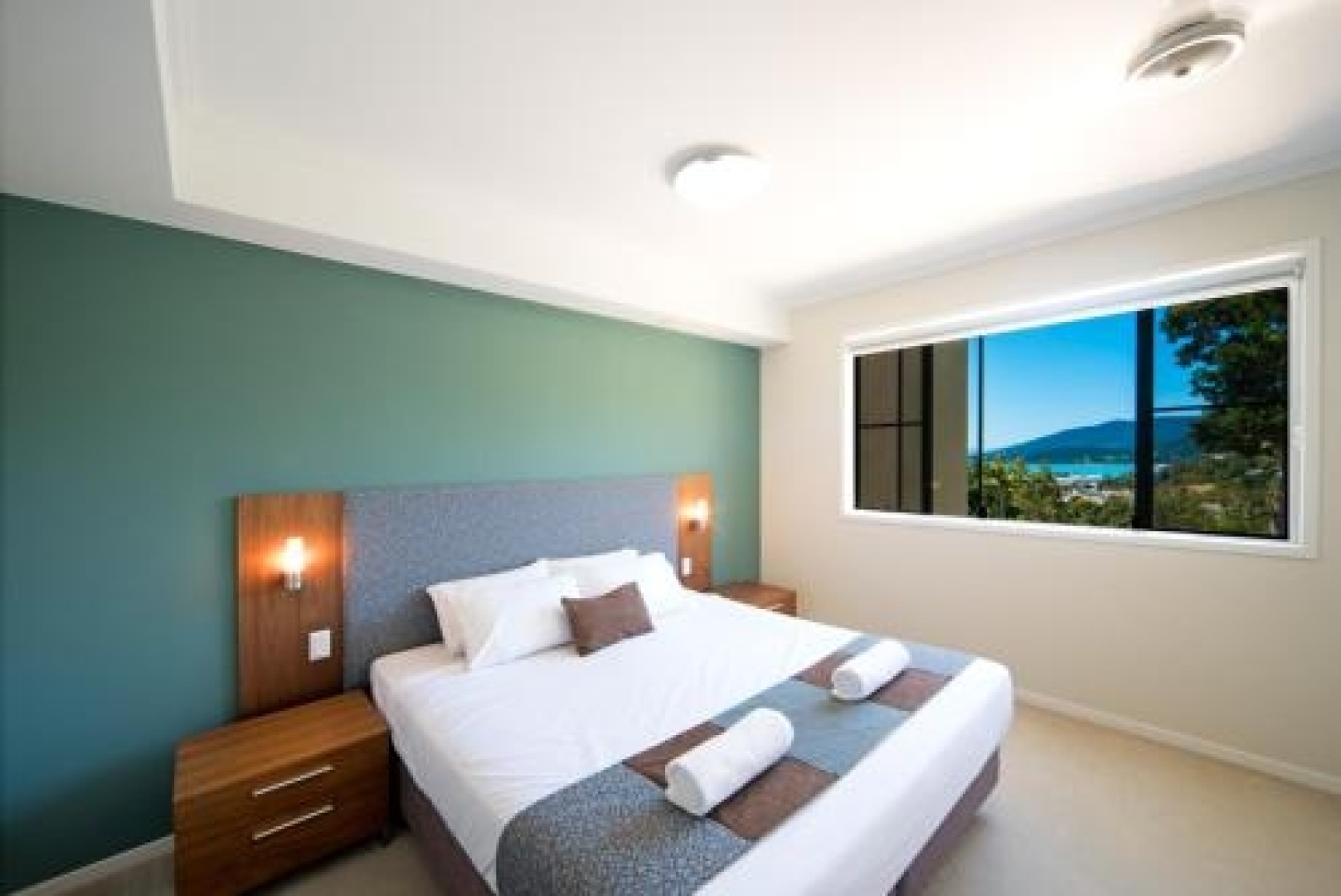 Airlie Summit Apartments