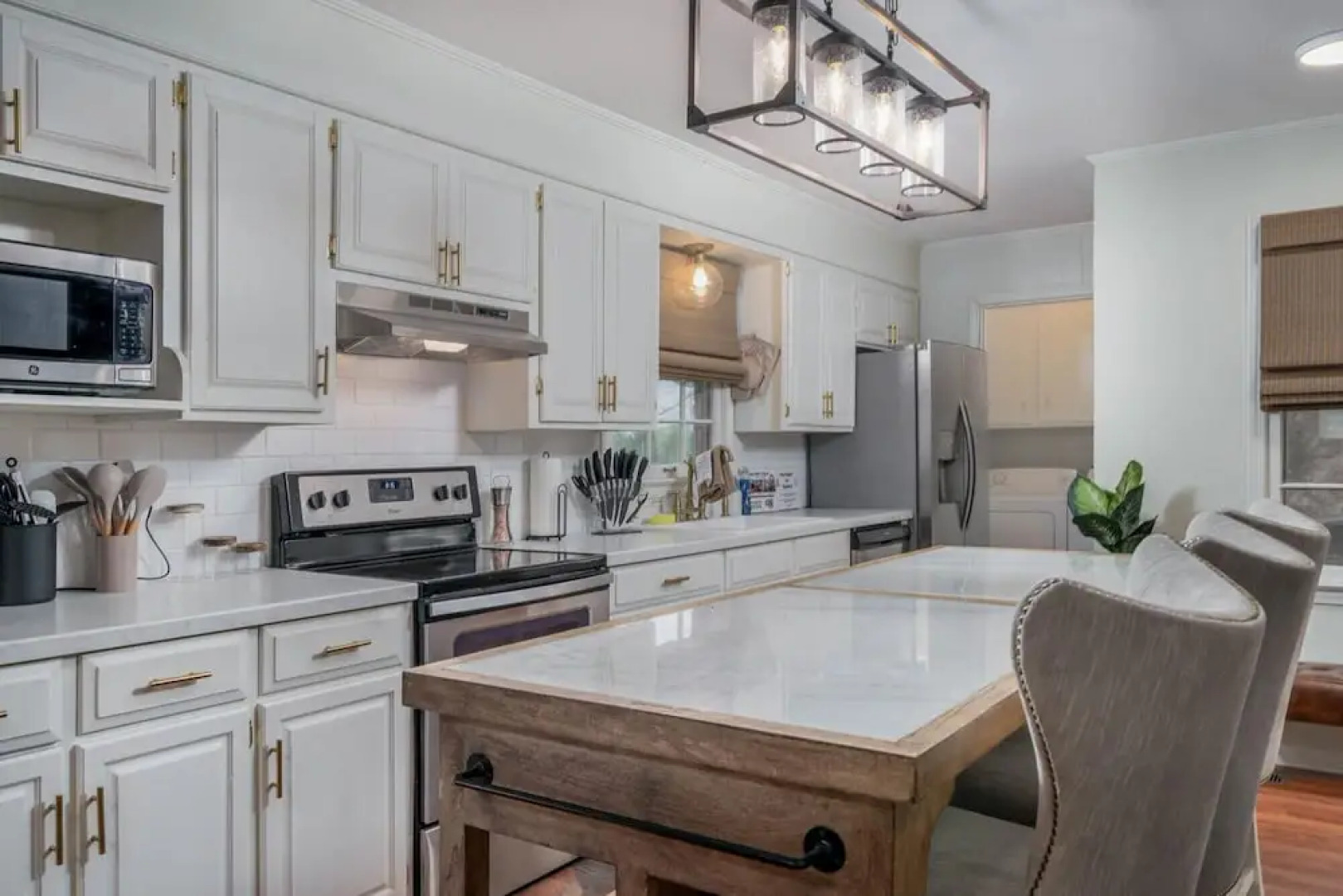 LA Maison De LA Nouvelle-orl ans Game DAY House Covered Patio