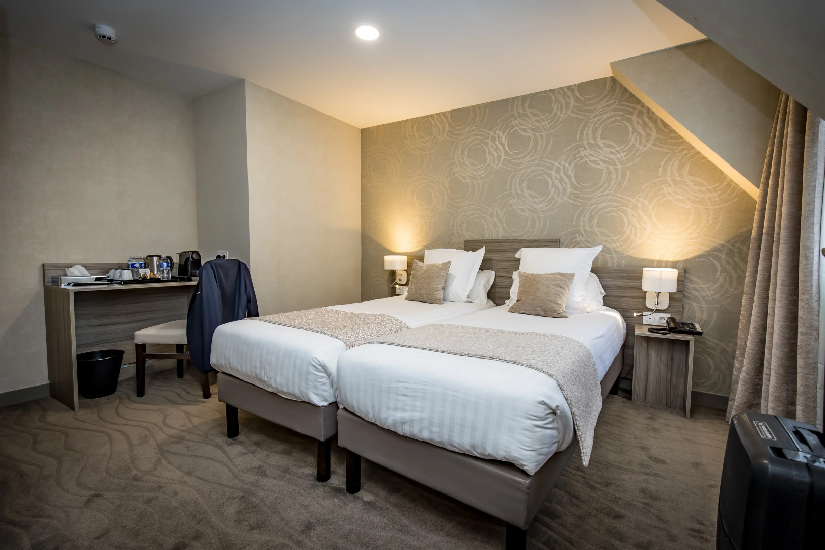 Hotel De Brunville Et Restaurant Le Cafe Louis