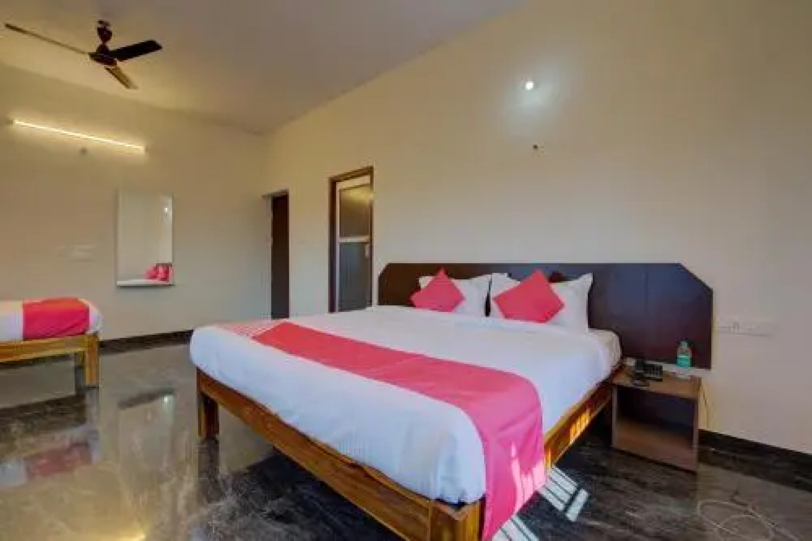 OYO 28729 Coco Retreat