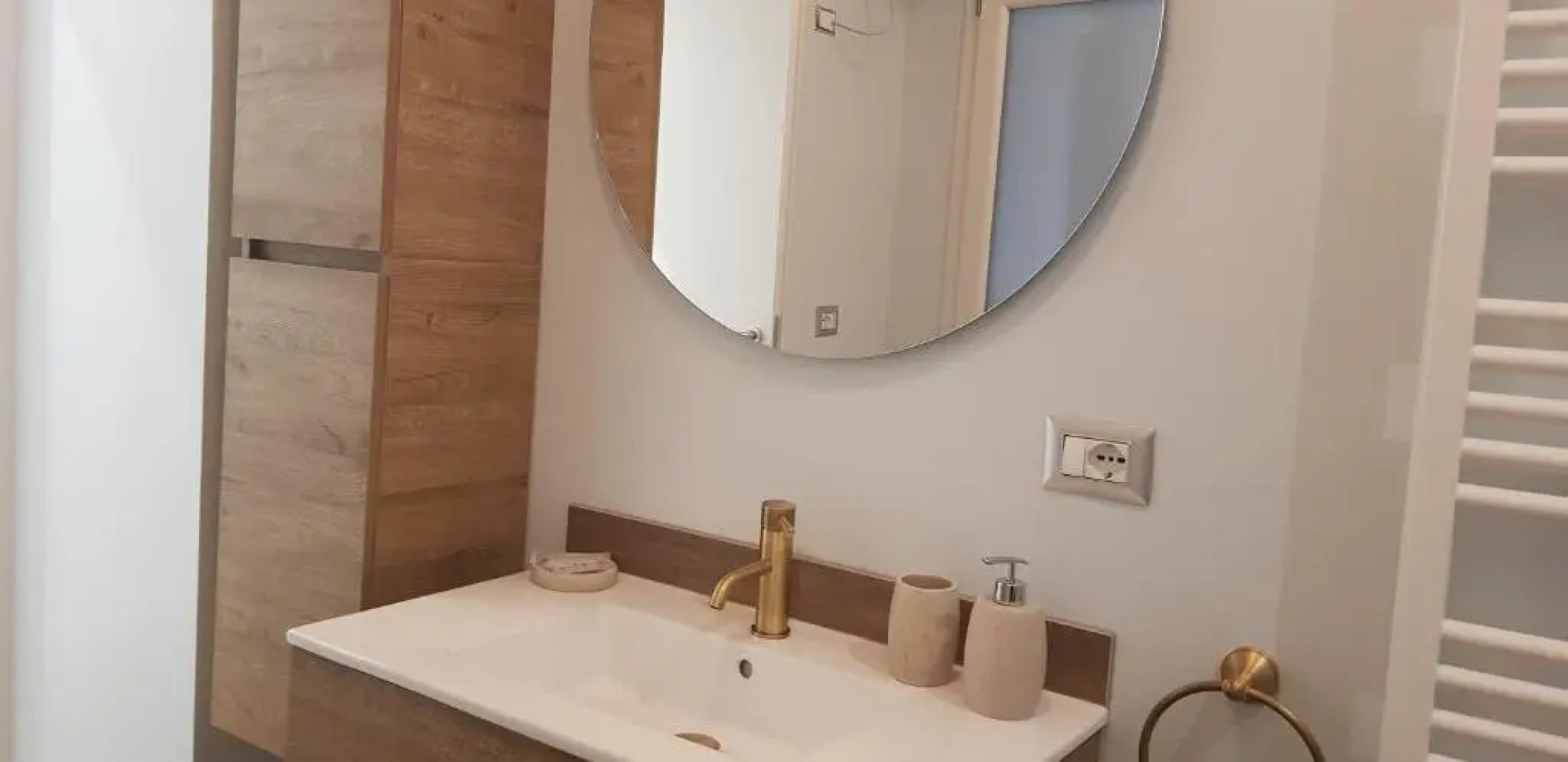 Casa Rosamari - su Lago di Posta Fibreno, Appartamento con camino