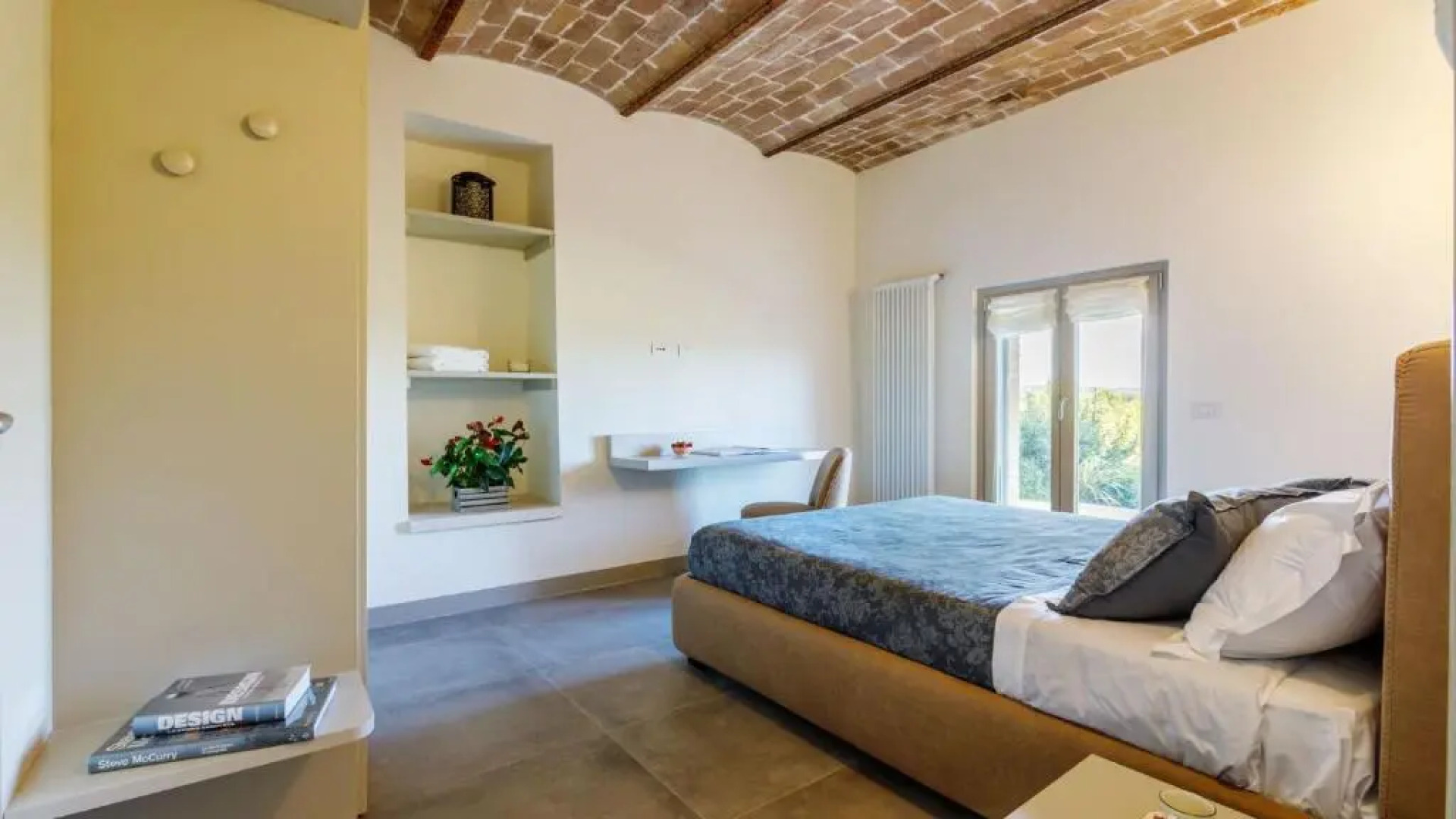 La Fonte Di Santa Regina 16