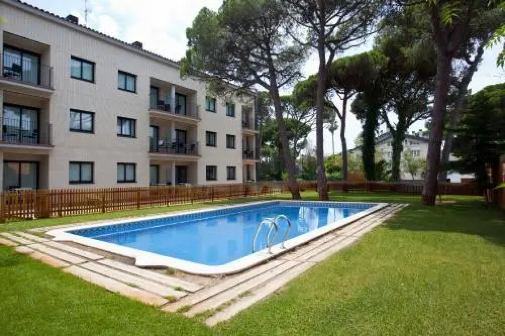 SG Marina 54 Apartments