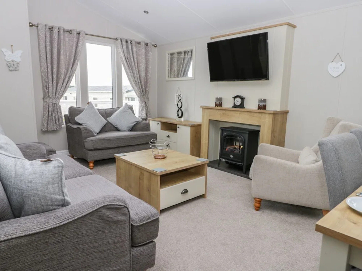 Cayton Pines Lodge at Cayton Bay Holiday Park