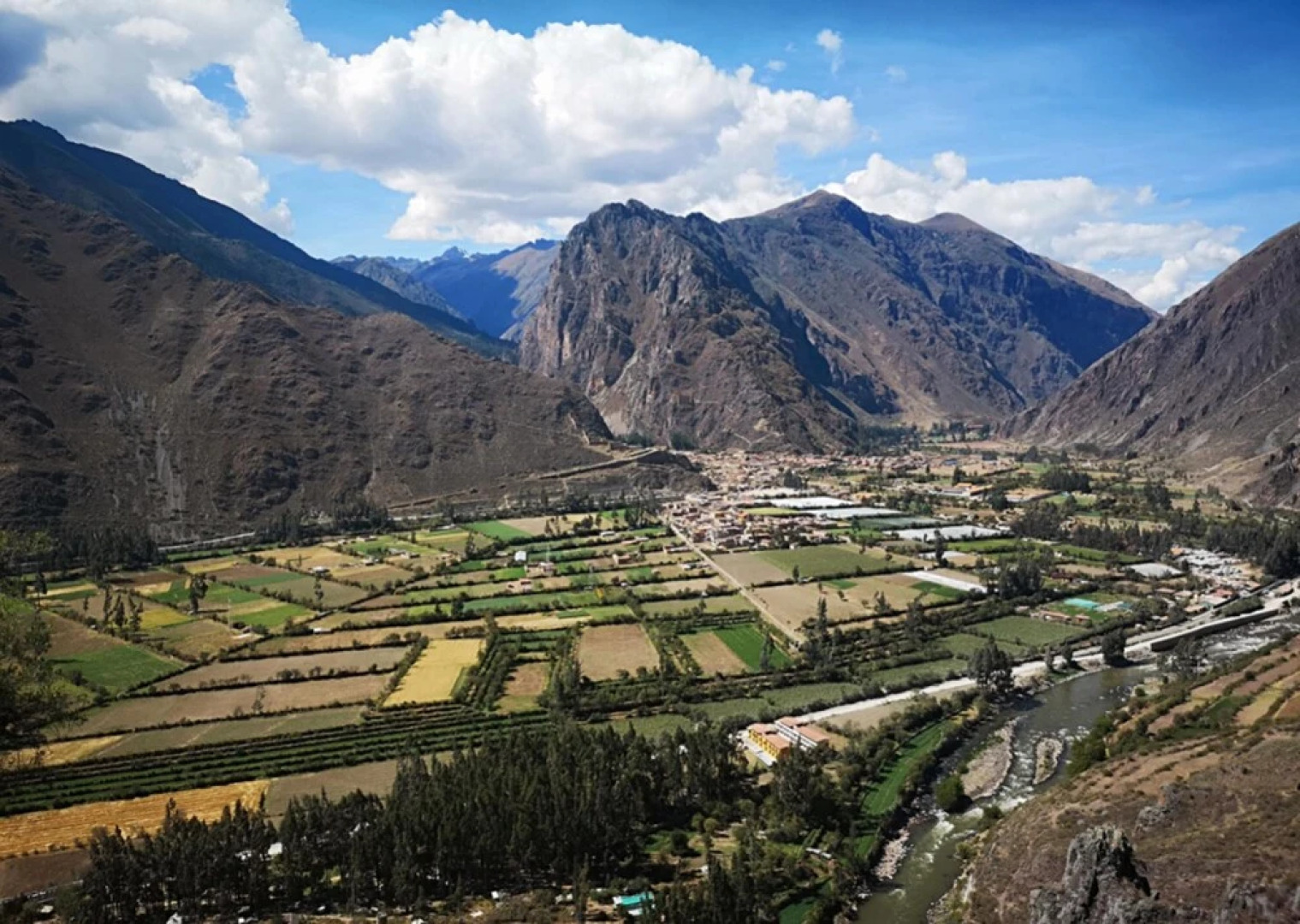 Los Wayruros de Anita Ollantaytambo