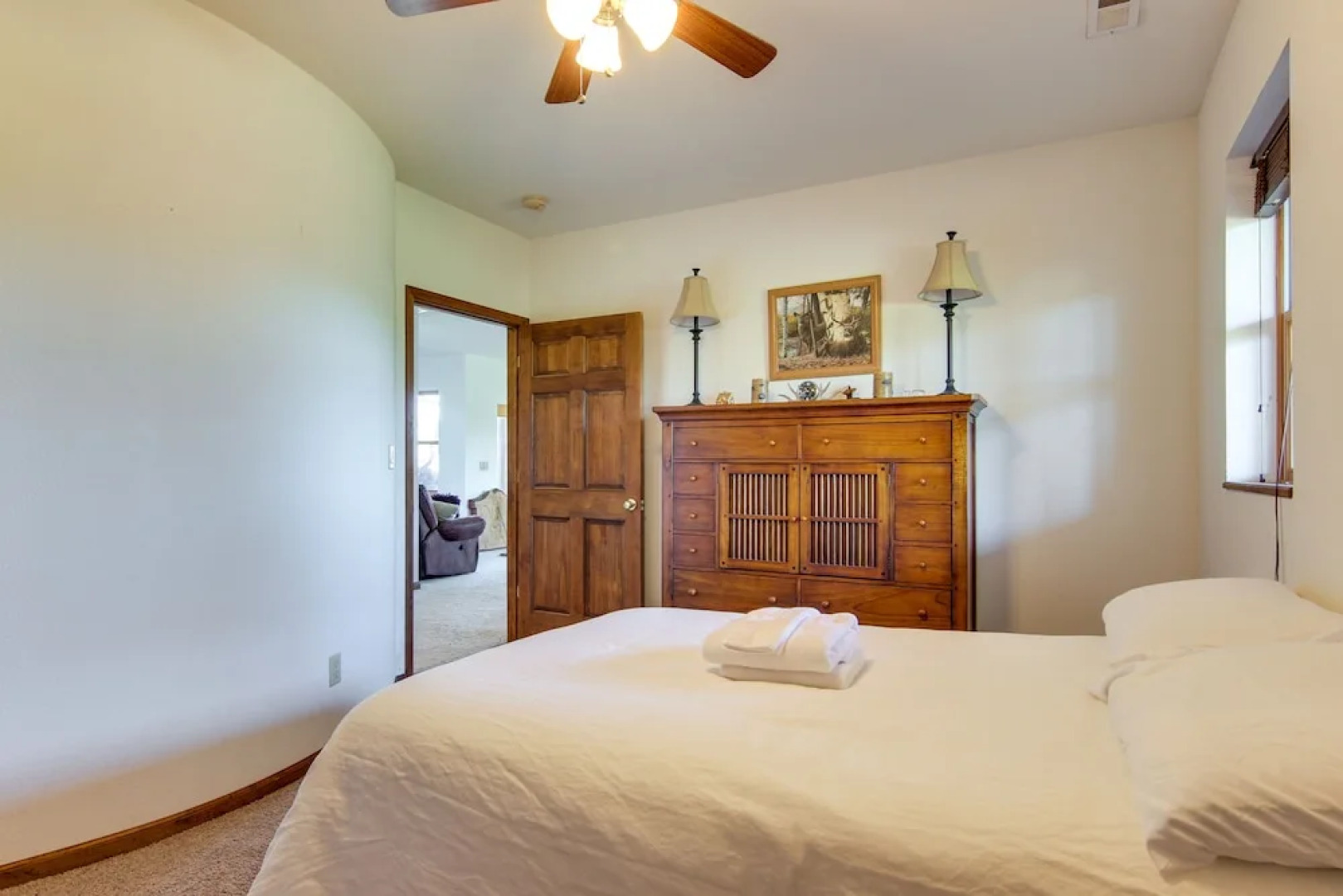 Mountain View & Fire Pit: Rustic Marshall Getaway!