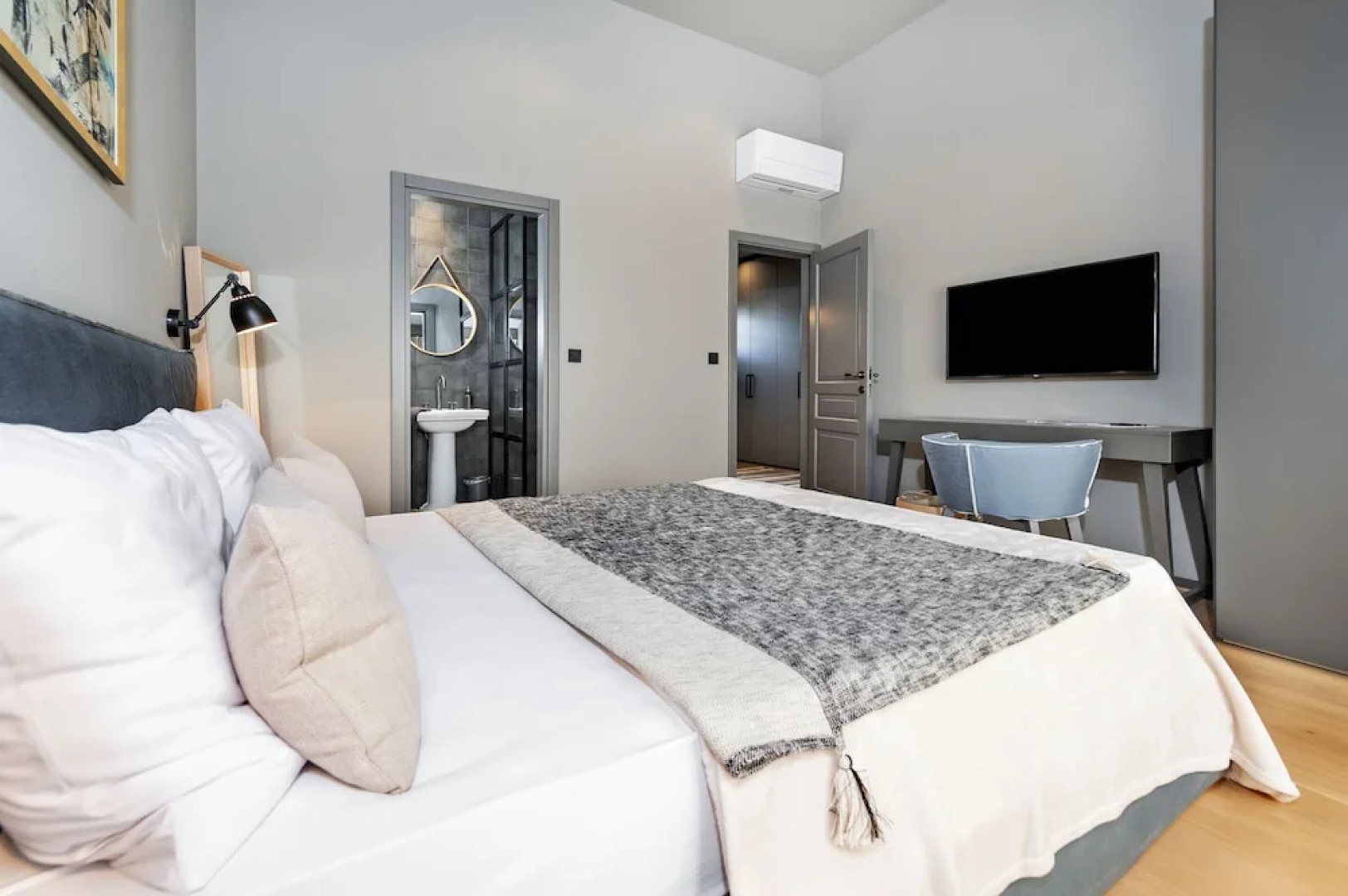 Villa Renata with Pool and Sauna