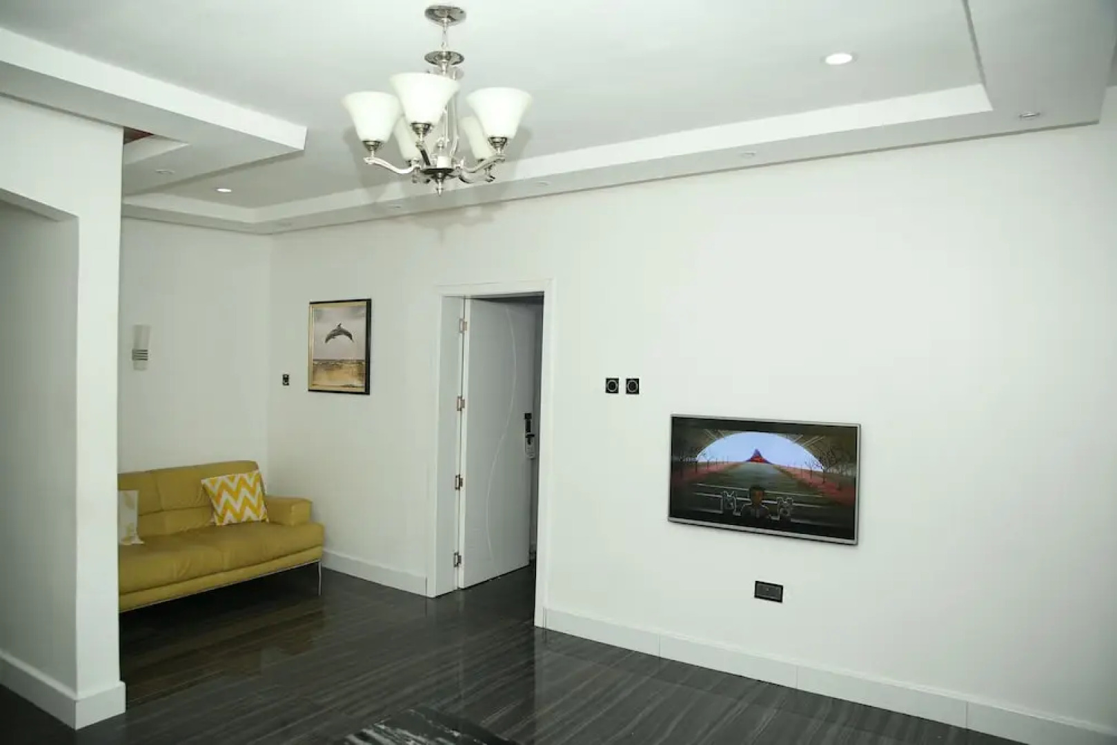 PoshLux Executive Hotel