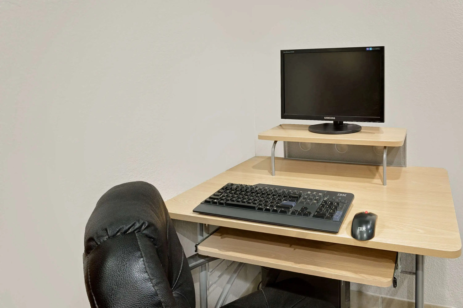 Super 8 by Wyndham Waynesboro