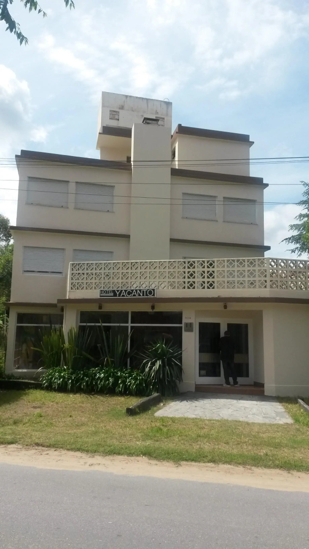 Hotel yacanto