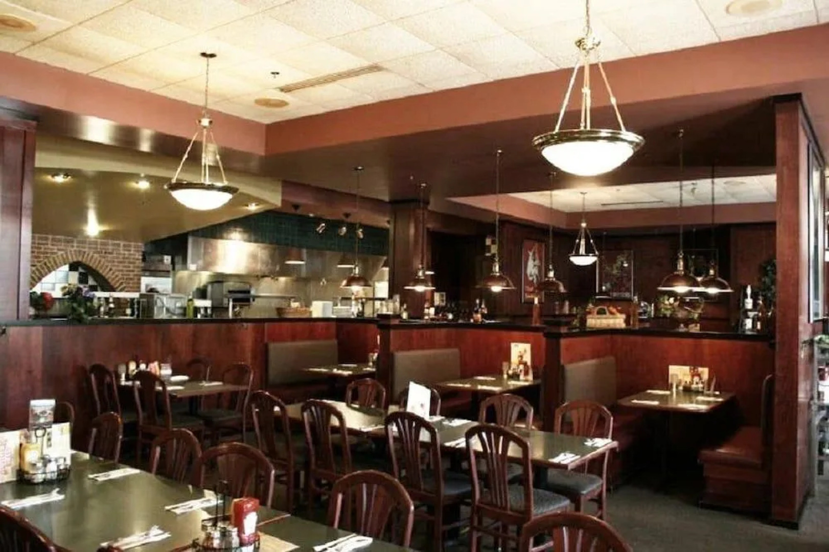 The Plaza Hotel & Suites Winona