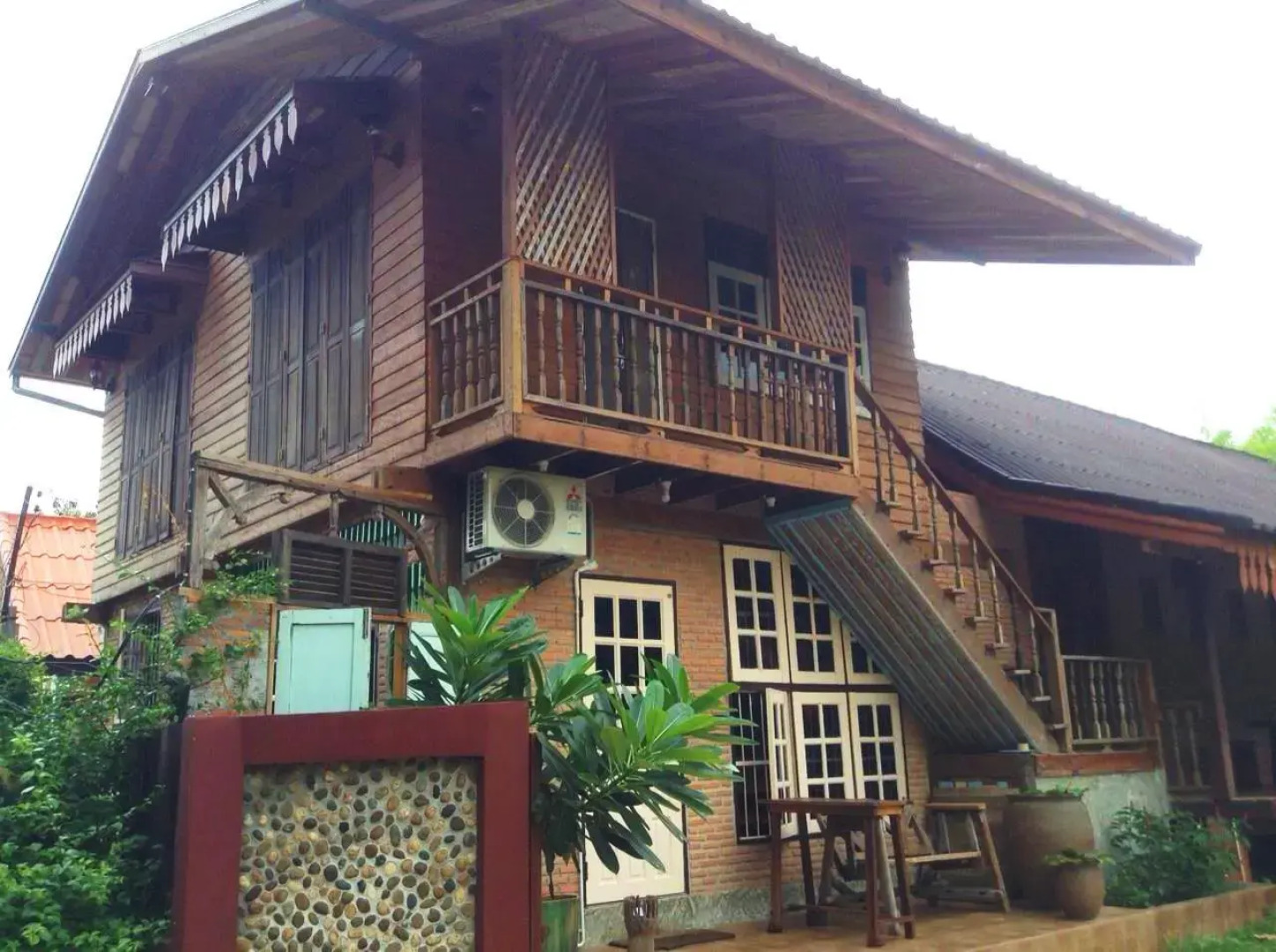 Baan Esan Country House