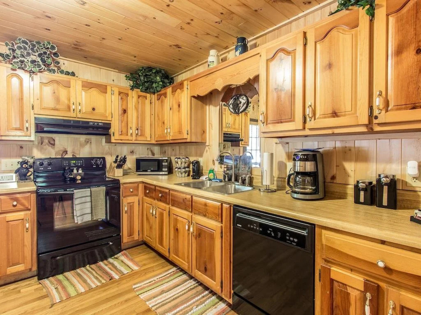 Bearadise Retreat Cabin